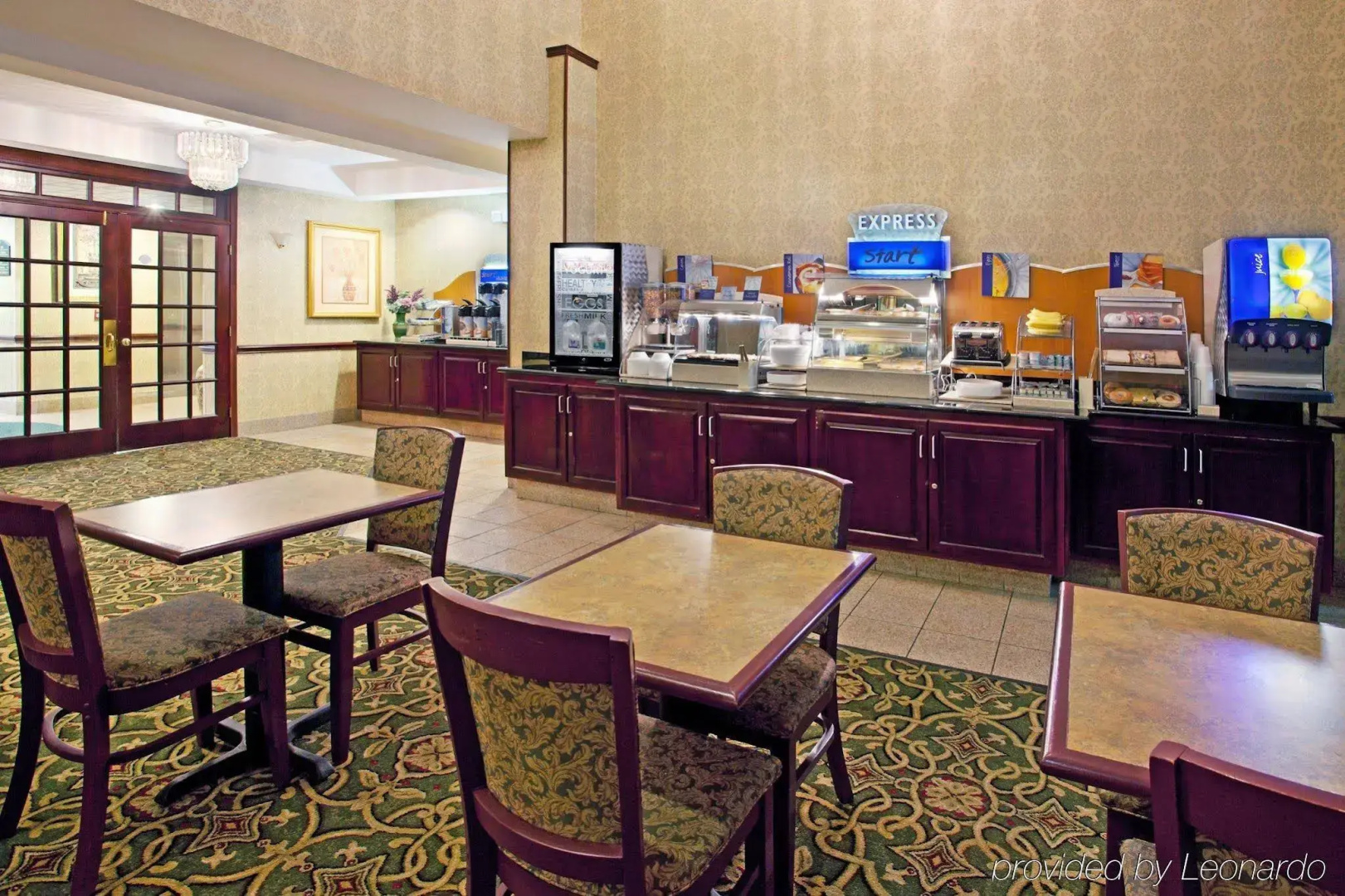 Holiday Inn Express & Suites North Lima by IHG