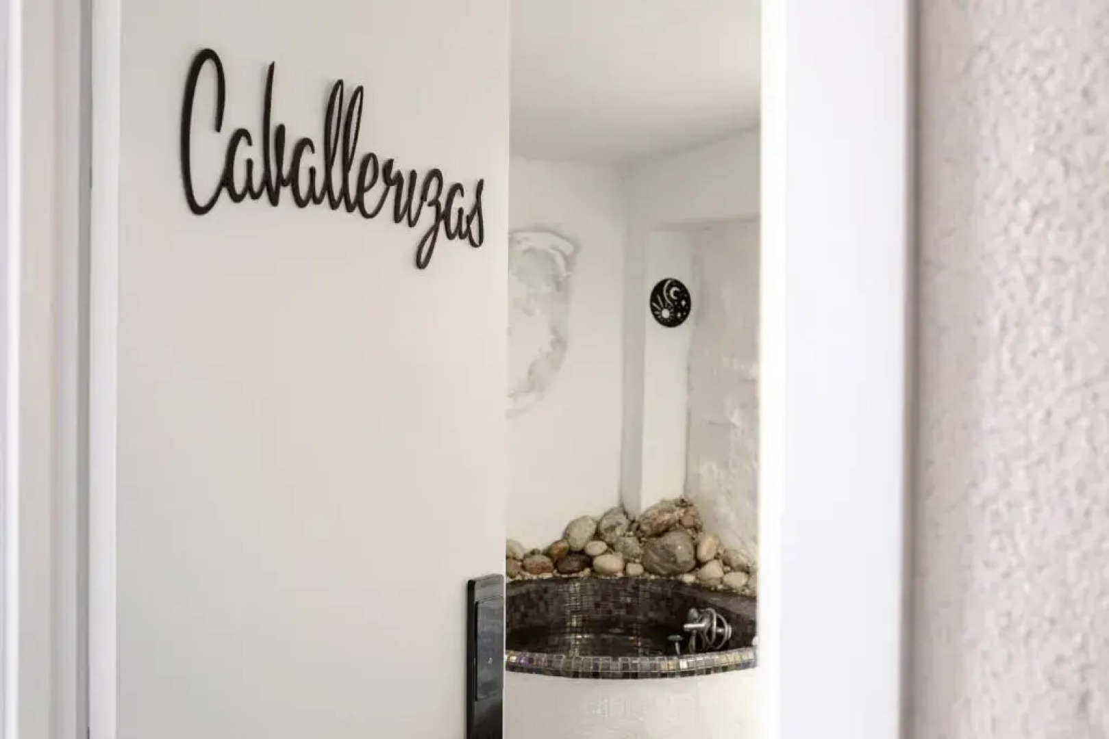 Fortress Jacuzzi Suites