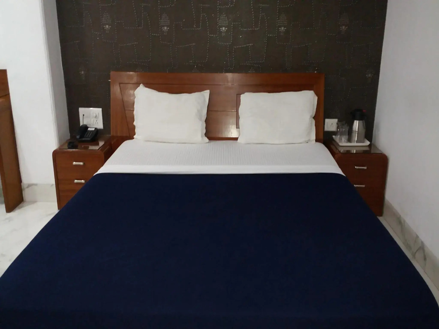 Richie Rich Royal Inn