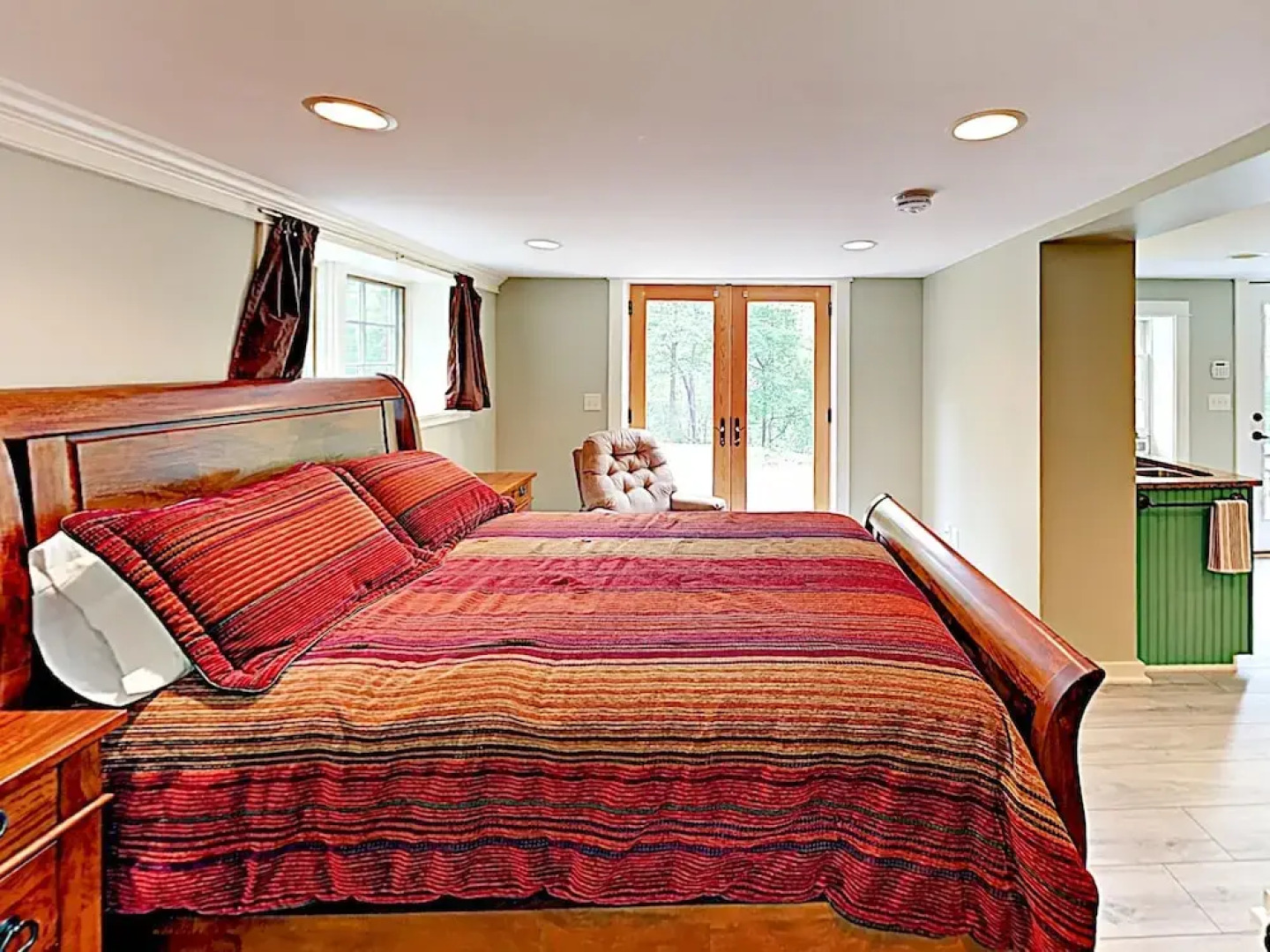 280 Arden - 3 Br Cabin