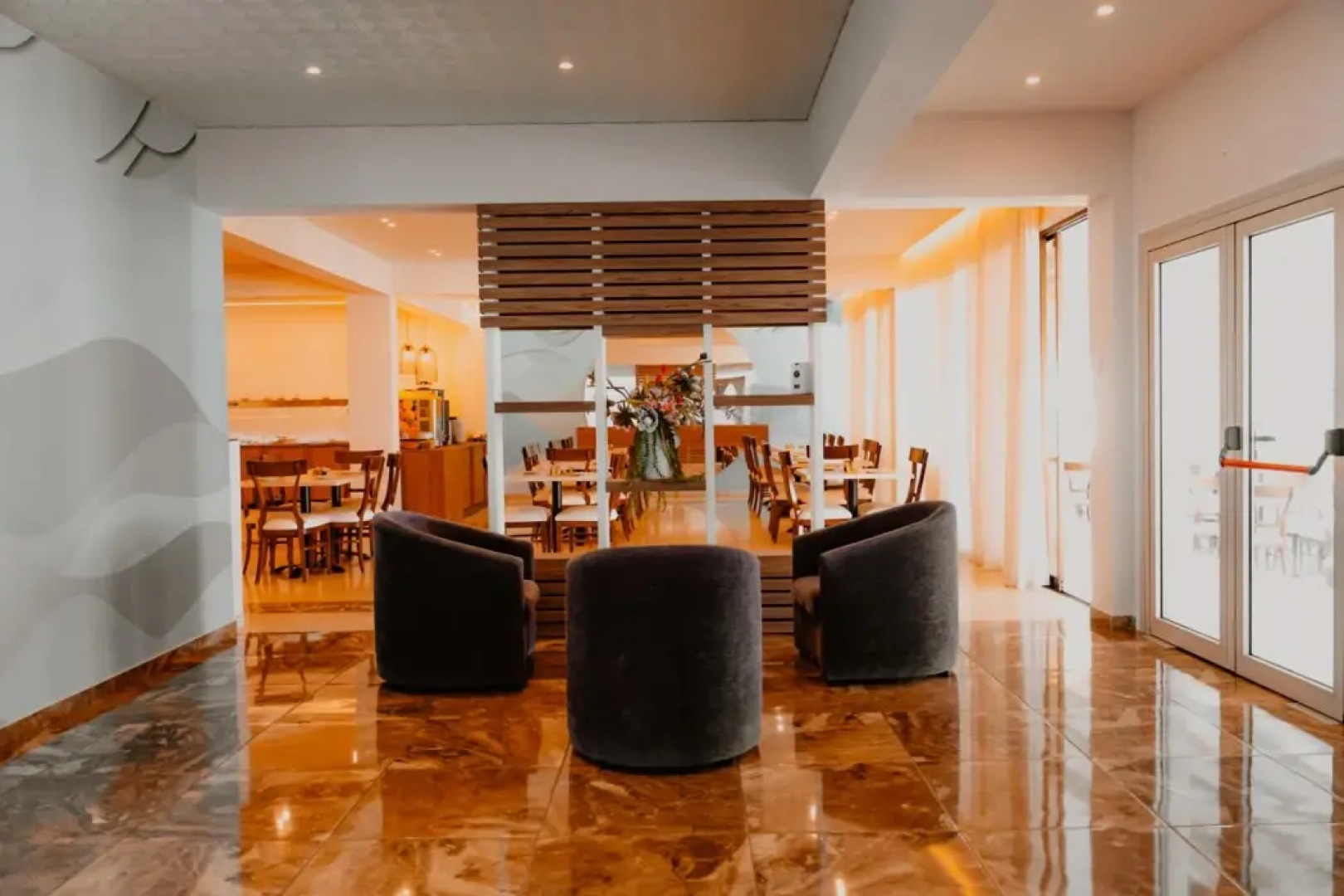 Penelope Beach Hotel Apts