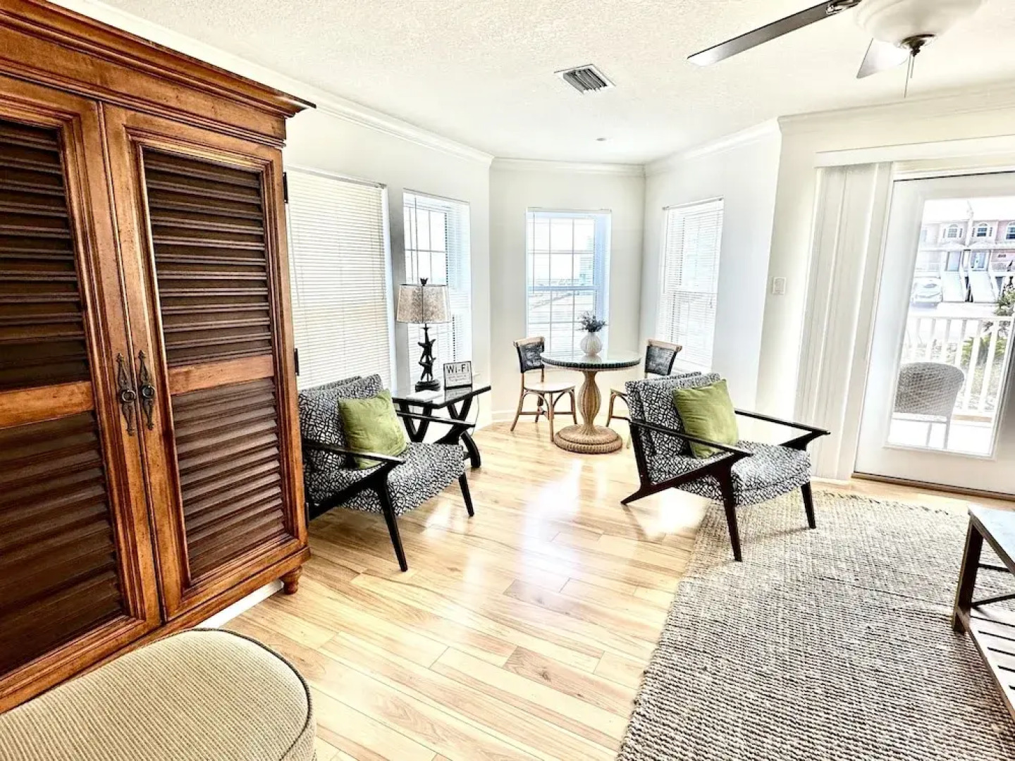 Sea La Vie 2 Bedroom Townhouse by RedAwning