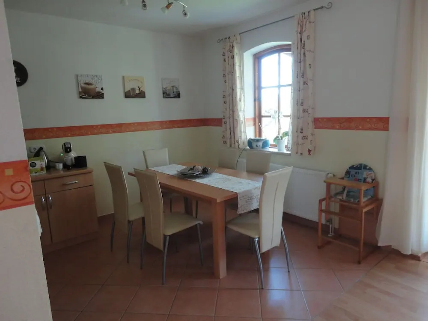 Beautiful Farmhouse Flat With Garden