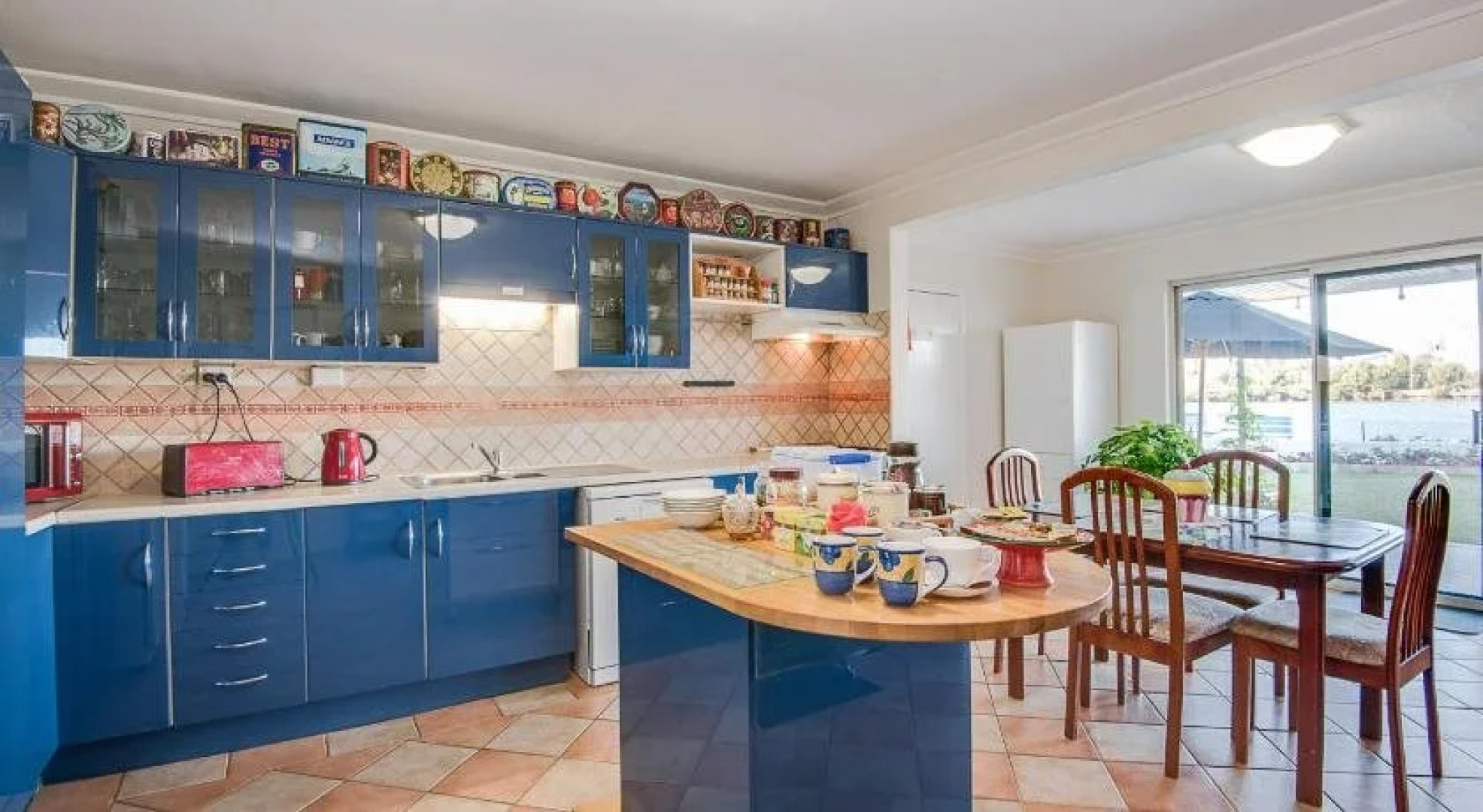 Boathouse Bunbury Bed & Breakfast