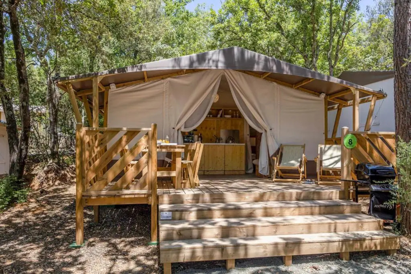 Hu Montescudaio Village