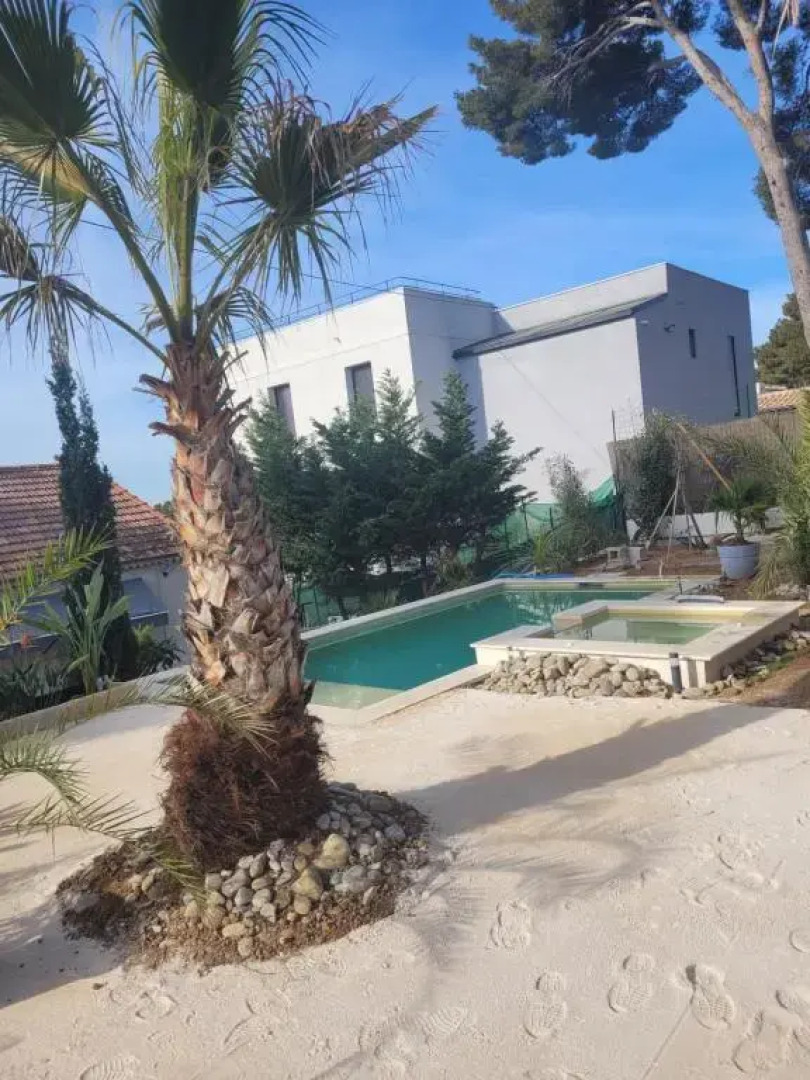 Villa Carry le Rouet 400m de la plage Tulièree