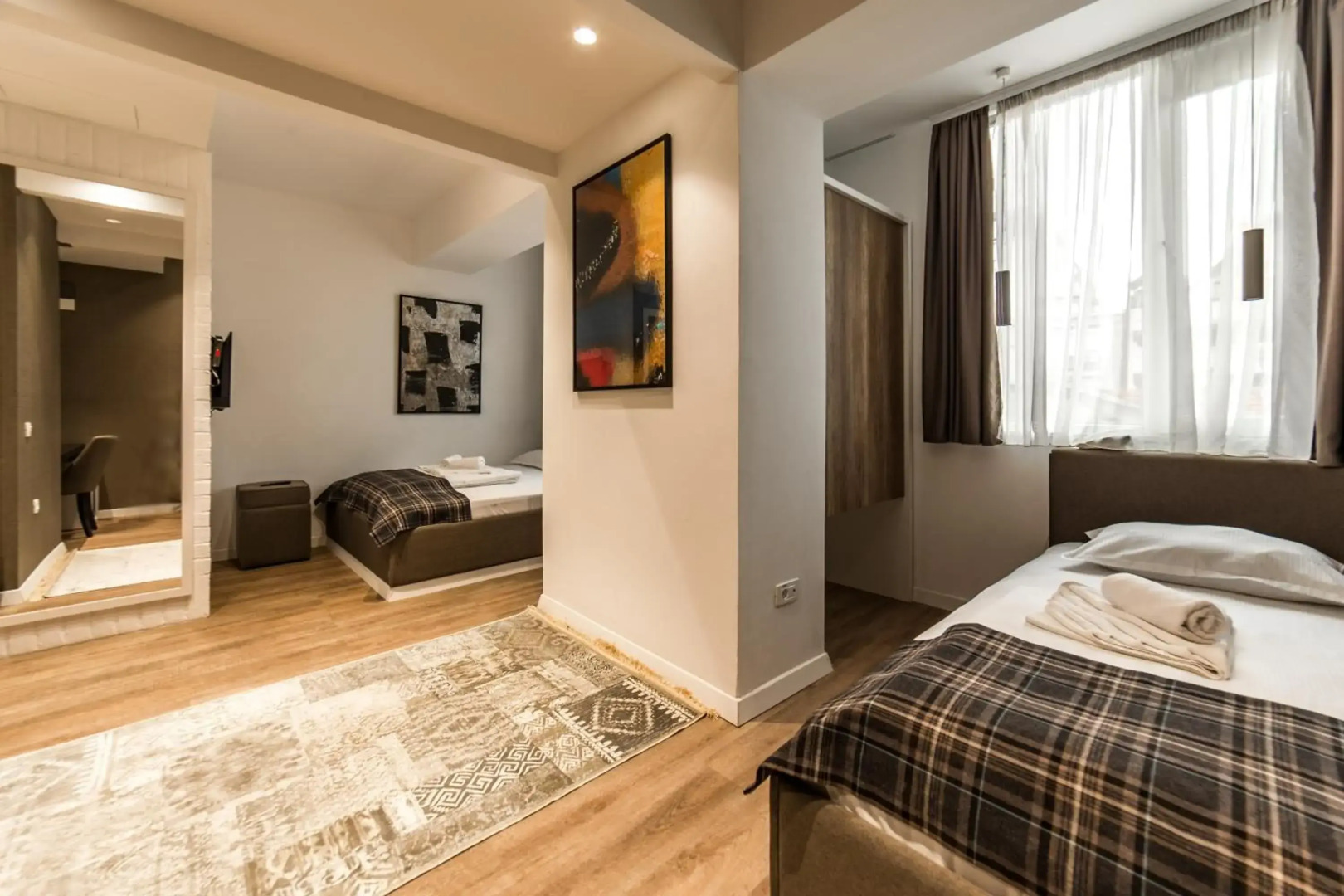 Belgrade Inn Garni Hotel