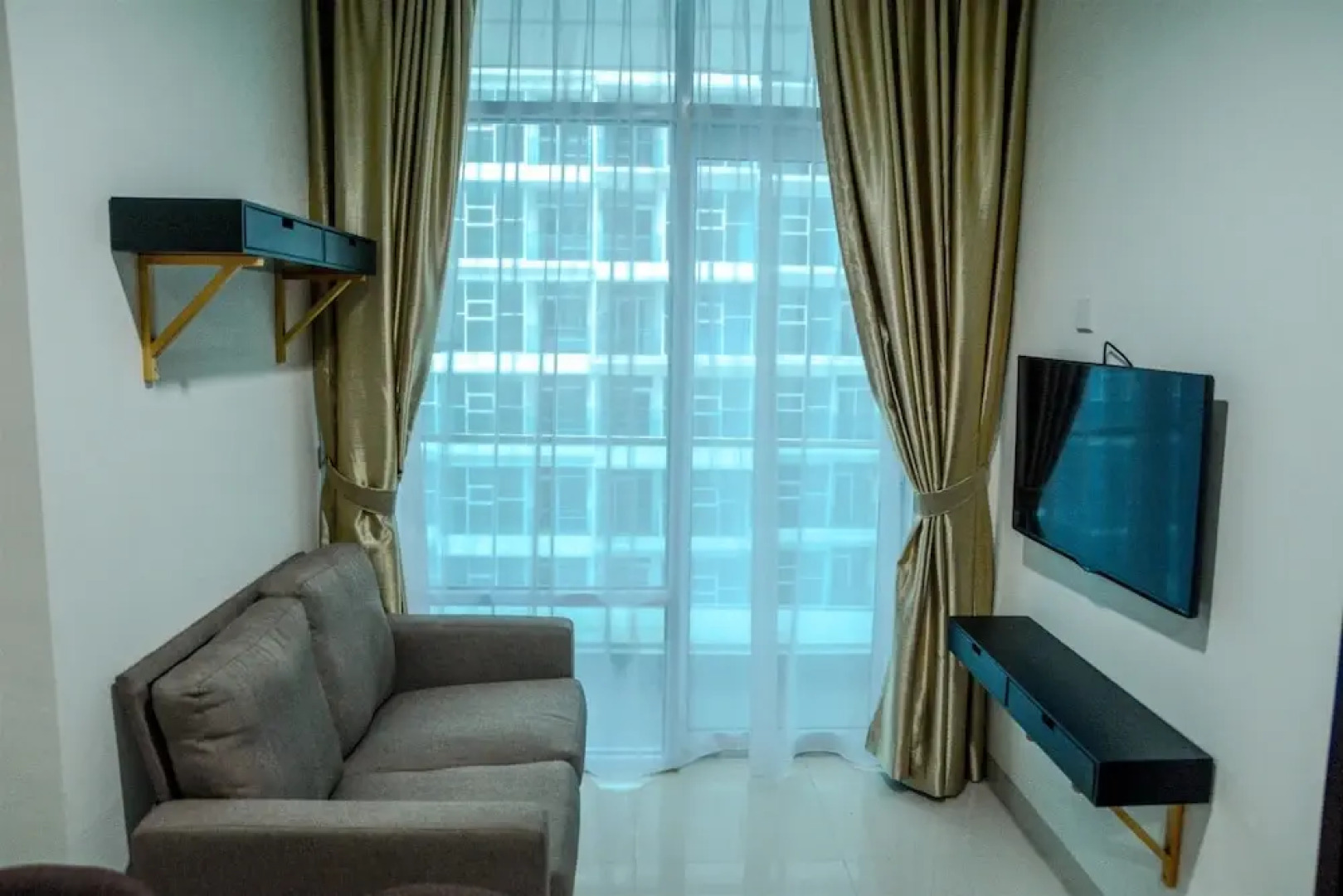 1 BR at Brooklyn Apartment