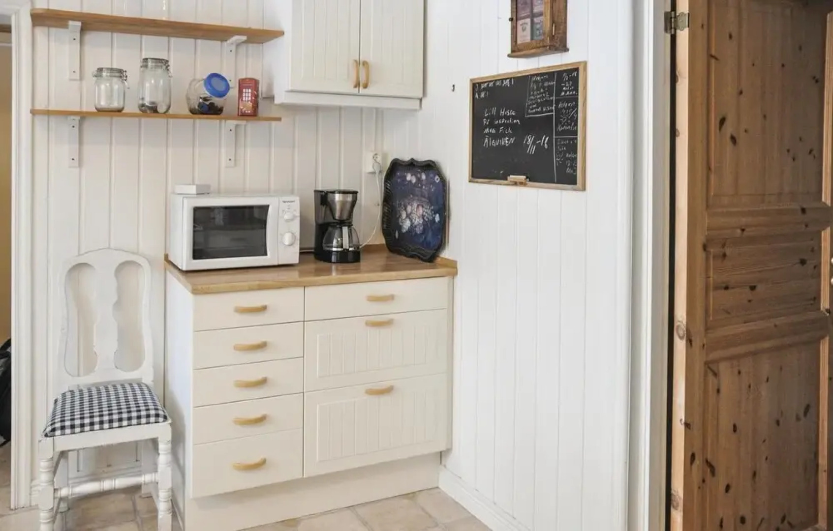 Beautiful Home in Grythyttan With 3 Bedrooms