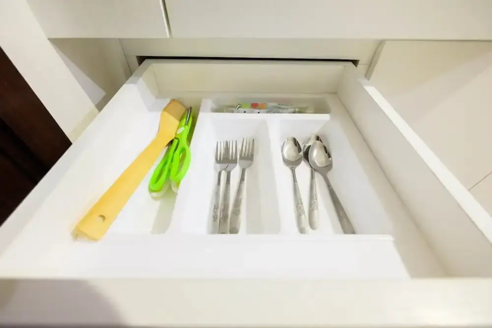 Simply Studio Saveria Apartment near ICE BSD