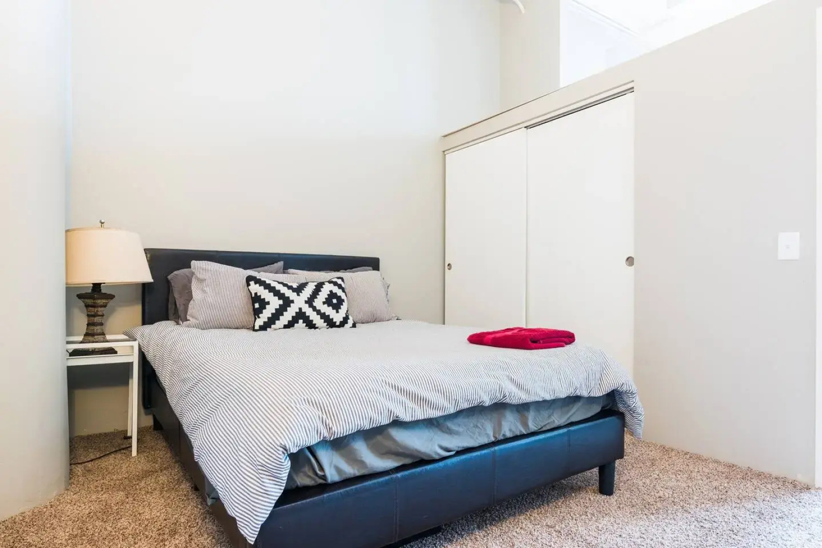 Downtown Denver Loft Style Bright 2BR Apt