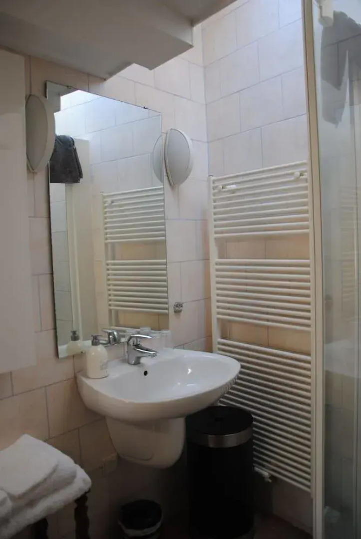 Bed & Breakfast Adrichem en Scherpenseel