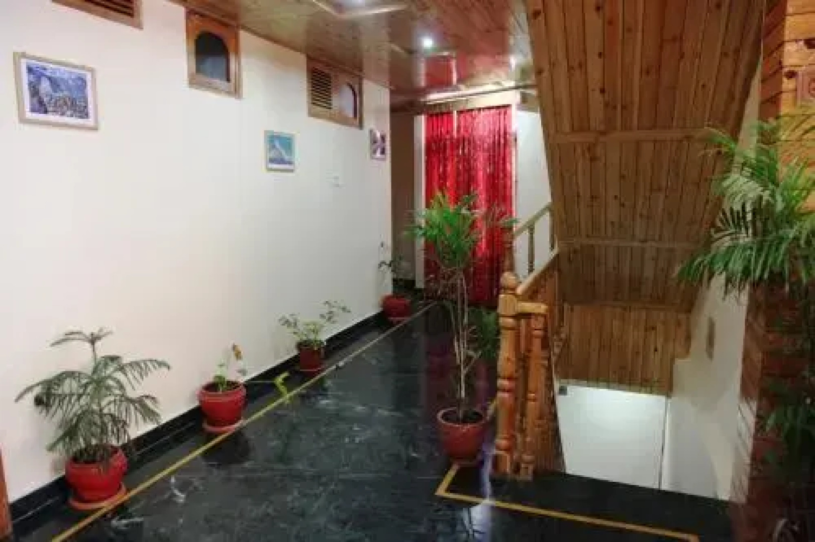 Hotel Naggar Delight
