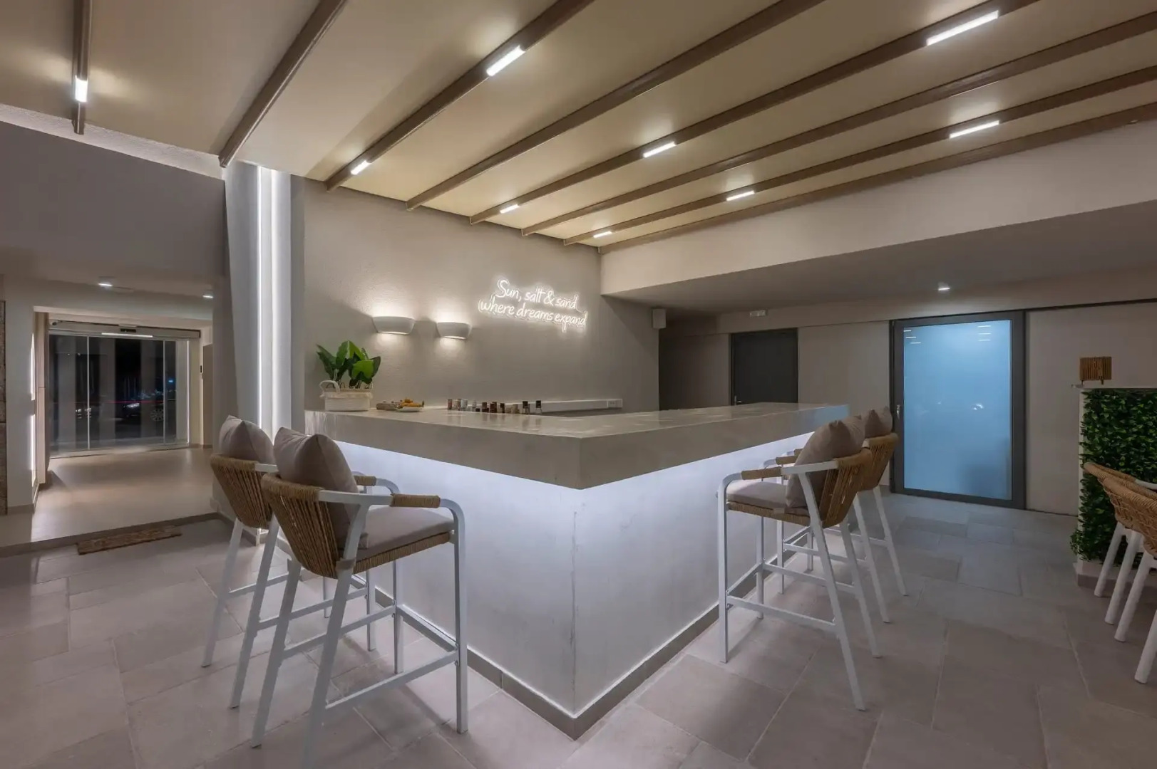 Sandy Seaside Suites
