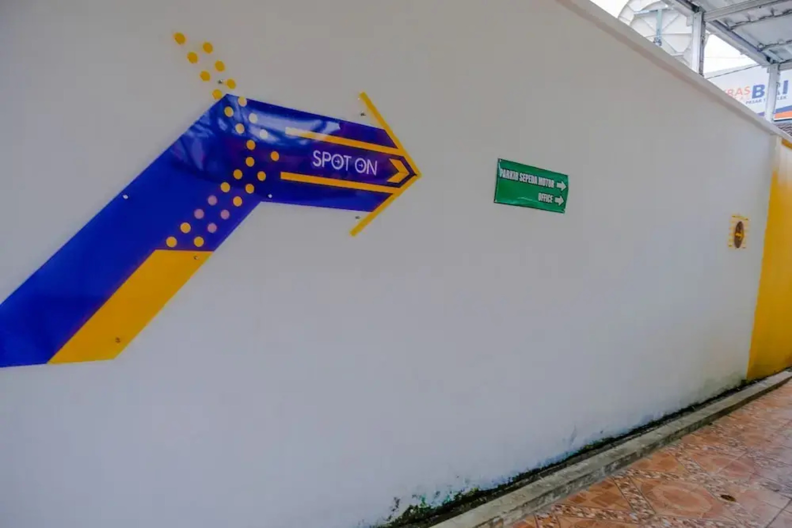 OYO Life 2417 Melati Residence