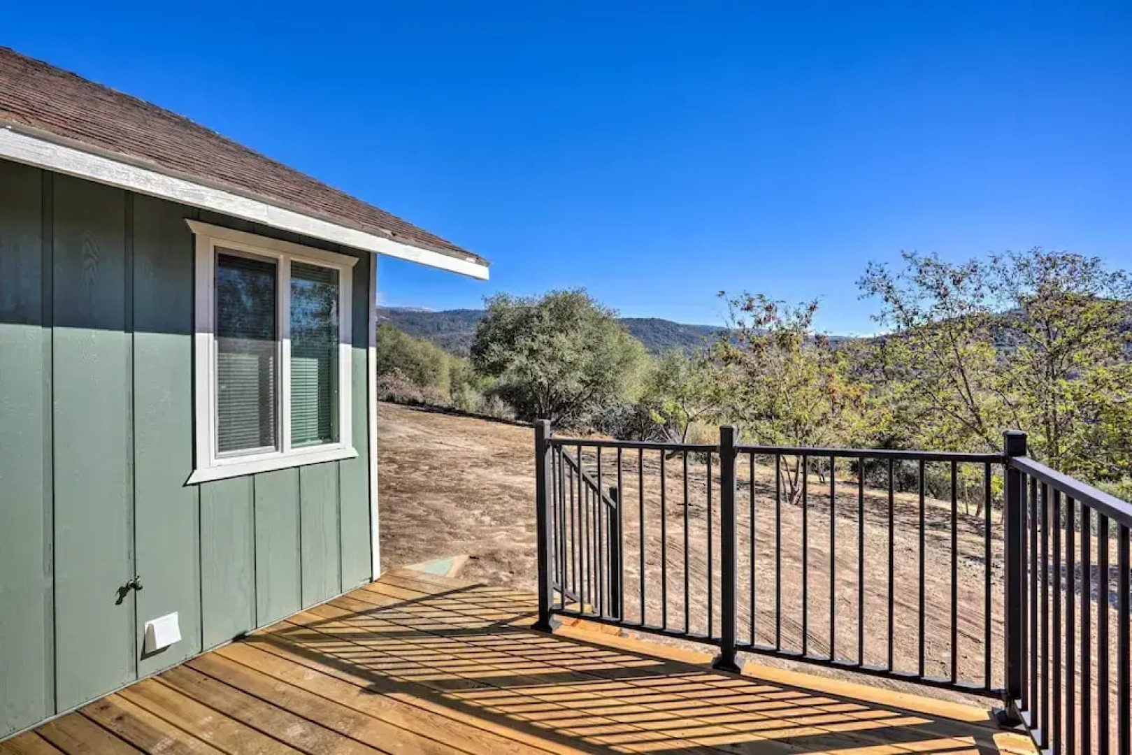 Oakhurst Duplex ~ 13 Mi to Yosemite National Park!