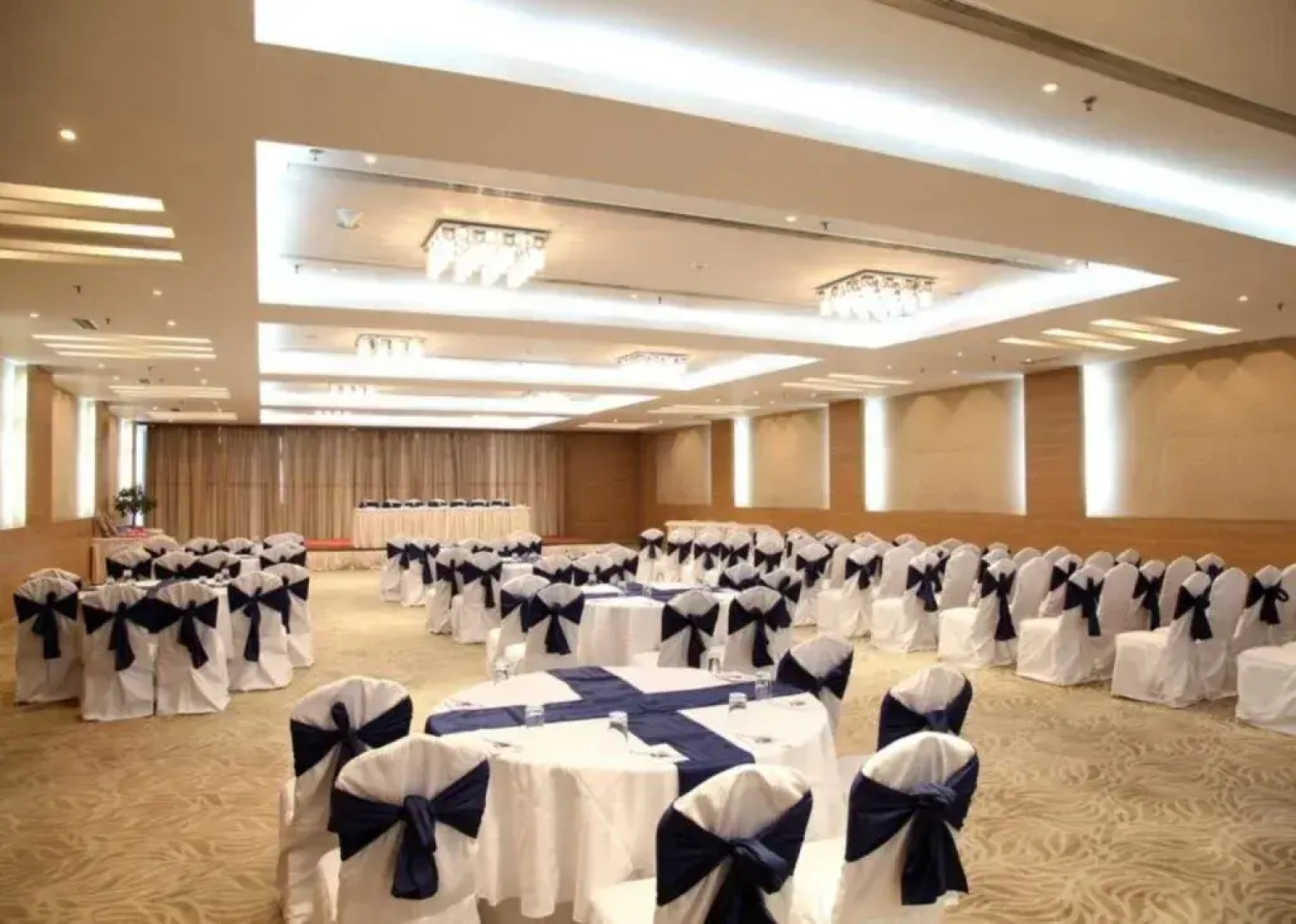 Clarks Inn Suites Delhi/NCR