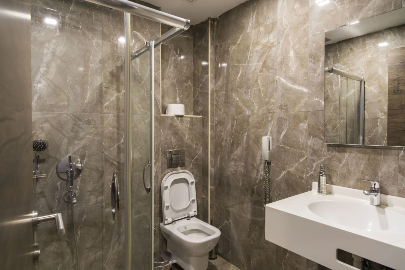 Отель Bucoleon by Cheers