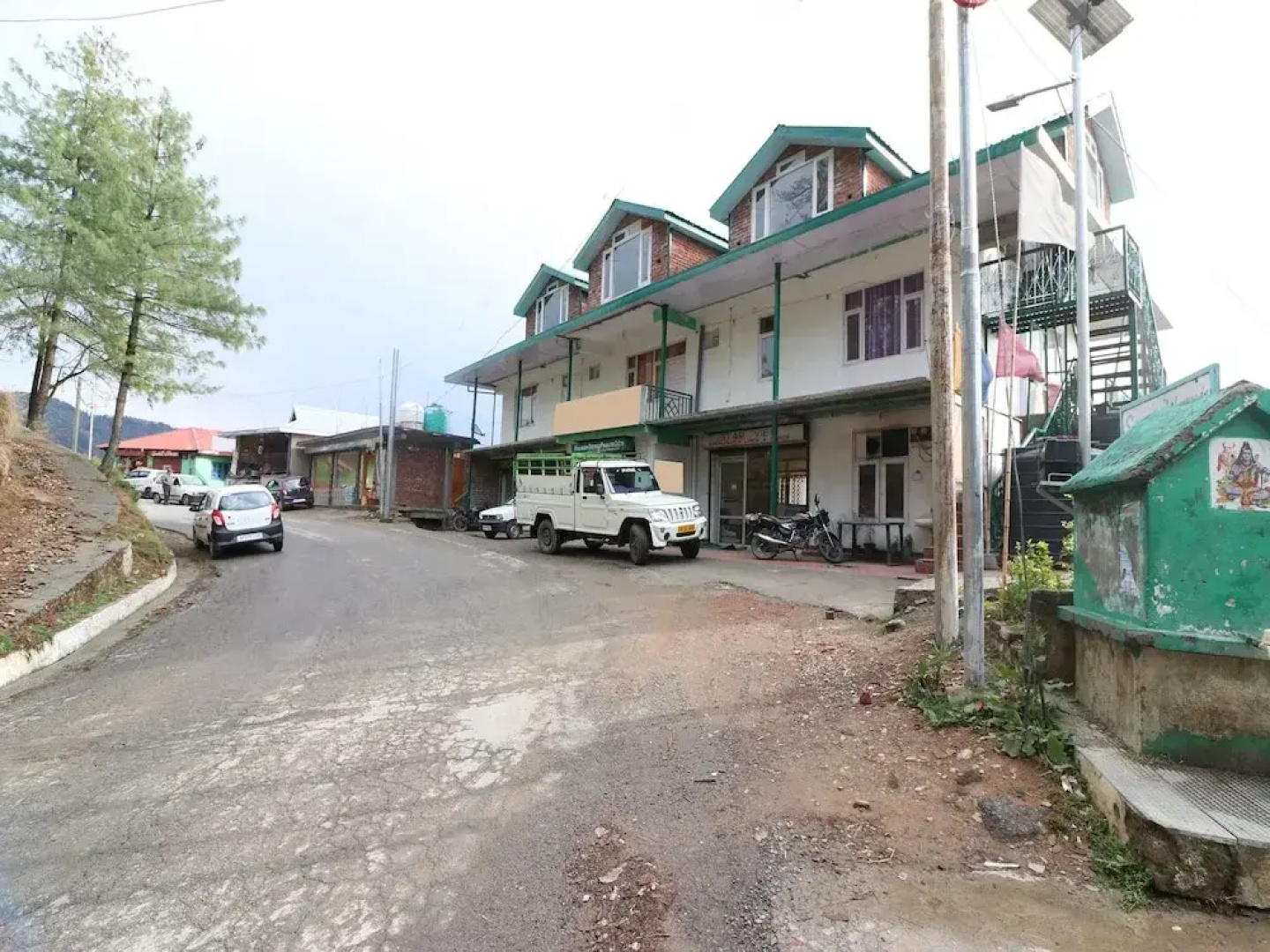OYO 13317 Home Hill View 2BHK Mashobra