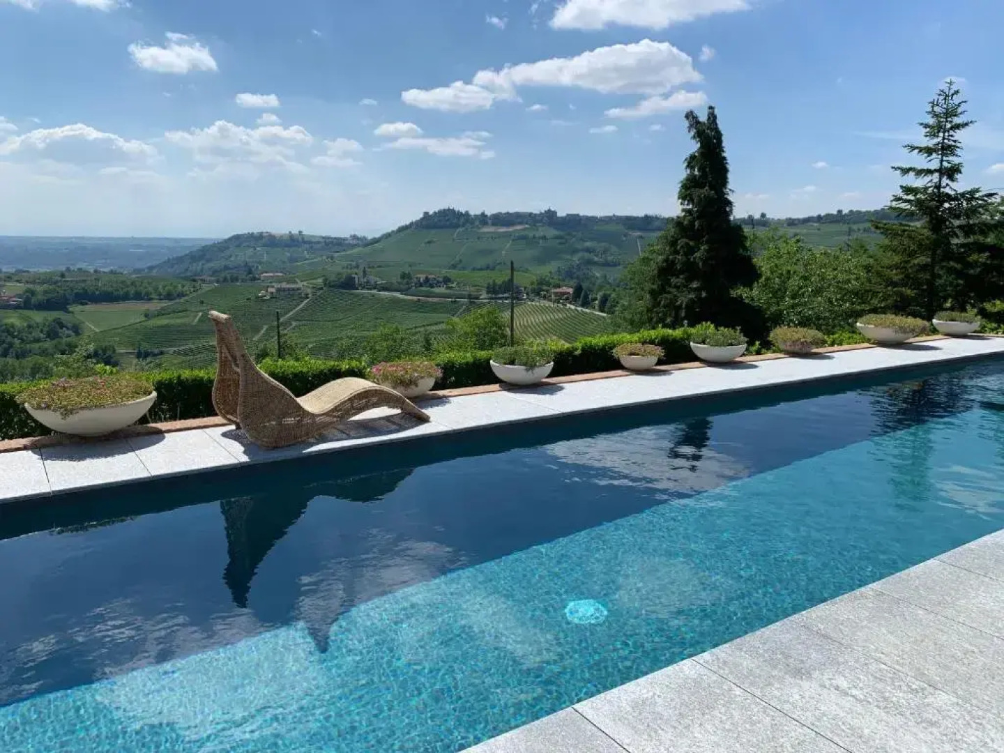 Réva Residences & Pool