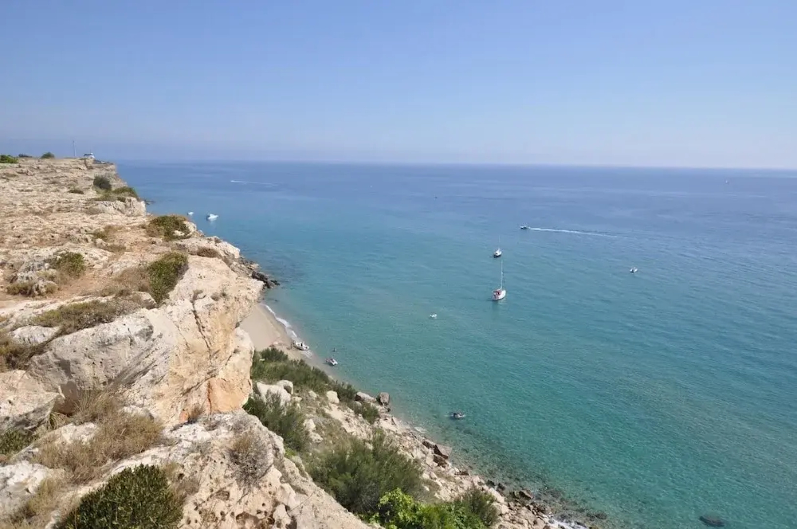 House With 4 Bedrooms in Leucate, With Wonderful sea View, Enclosed Ga