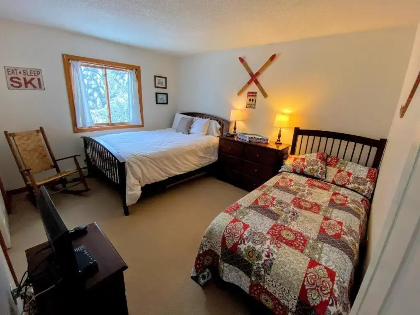 S4 Ski Slope Views Bretton Woods condo with easy access to Mt Washington Skiing White Mountains