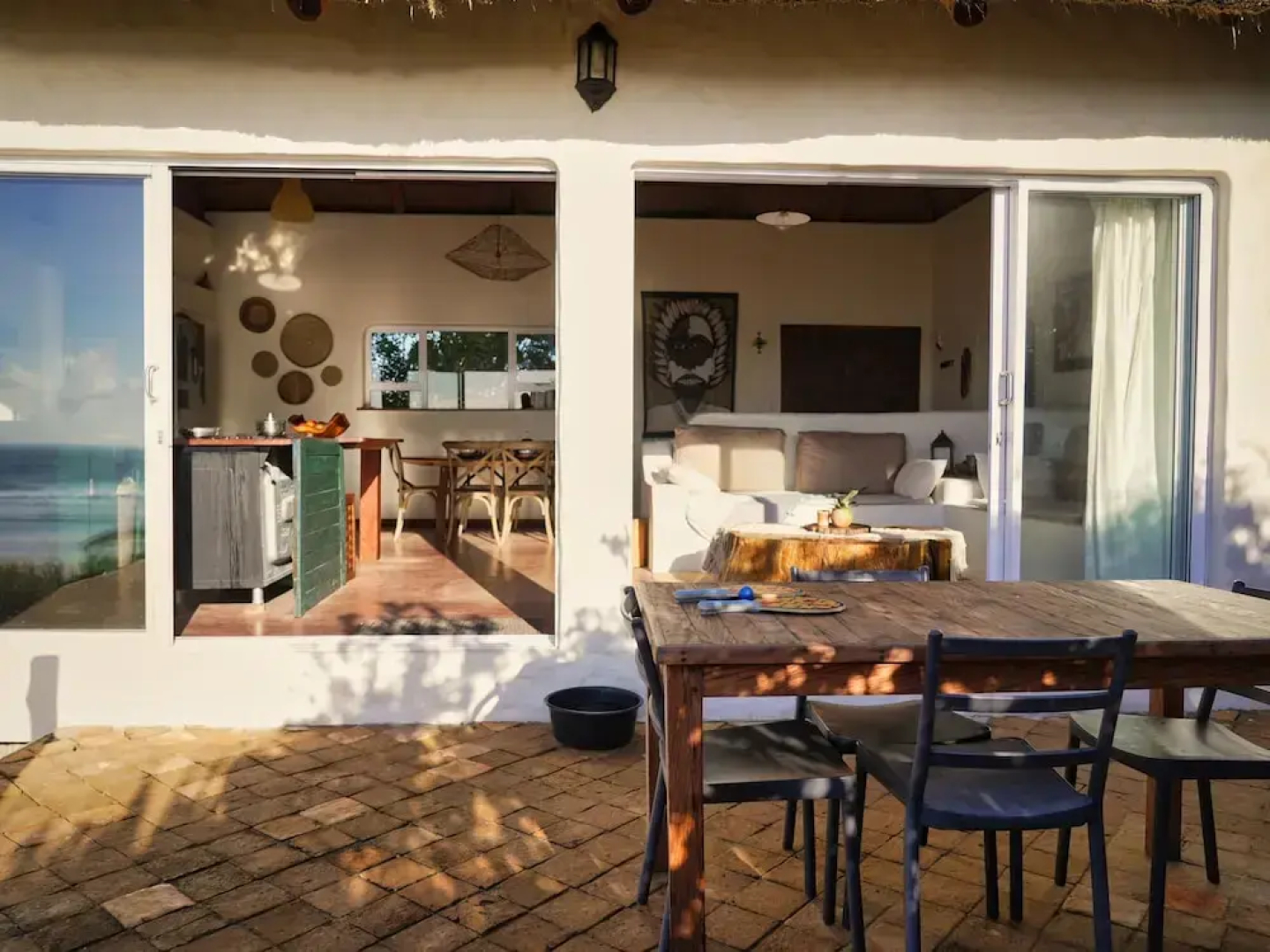 Pura Vida Tofo Beach House