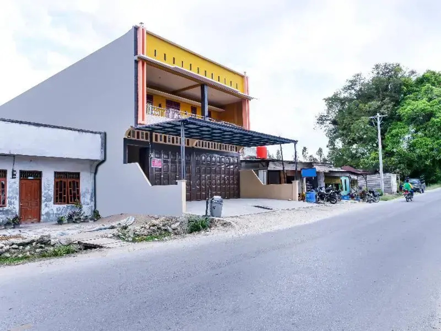 Oyo 91223 Mutiara Guest House