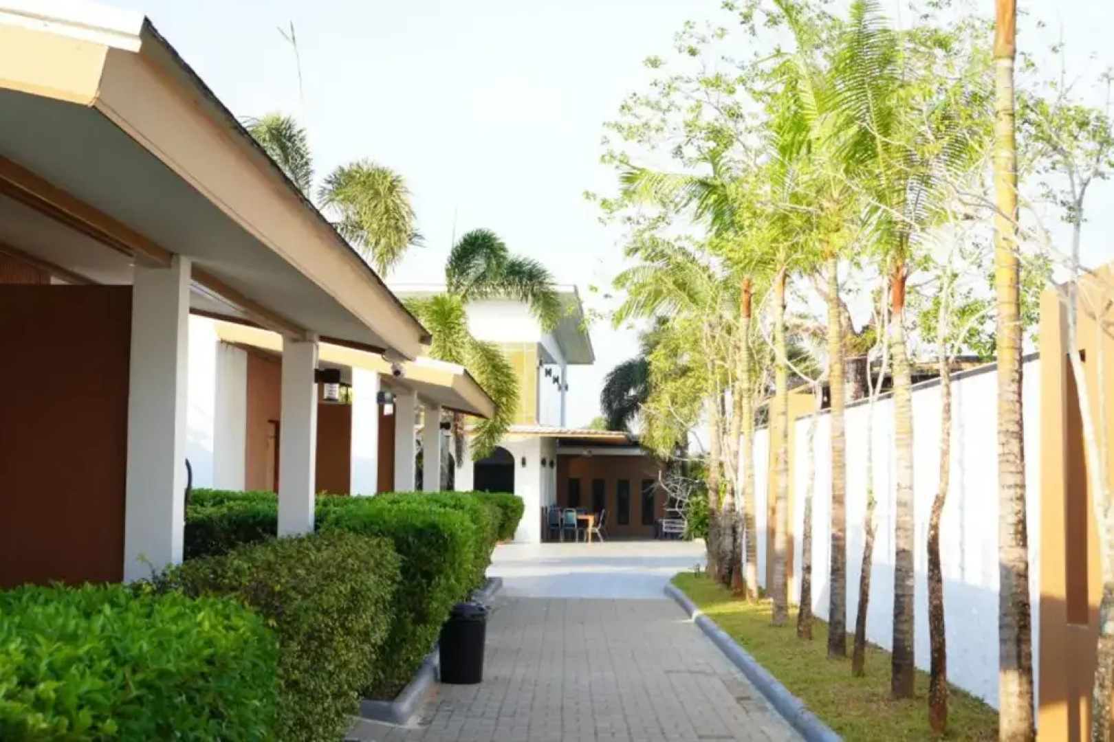 IP Plus Resort Chanthaburia - Halal Hotel