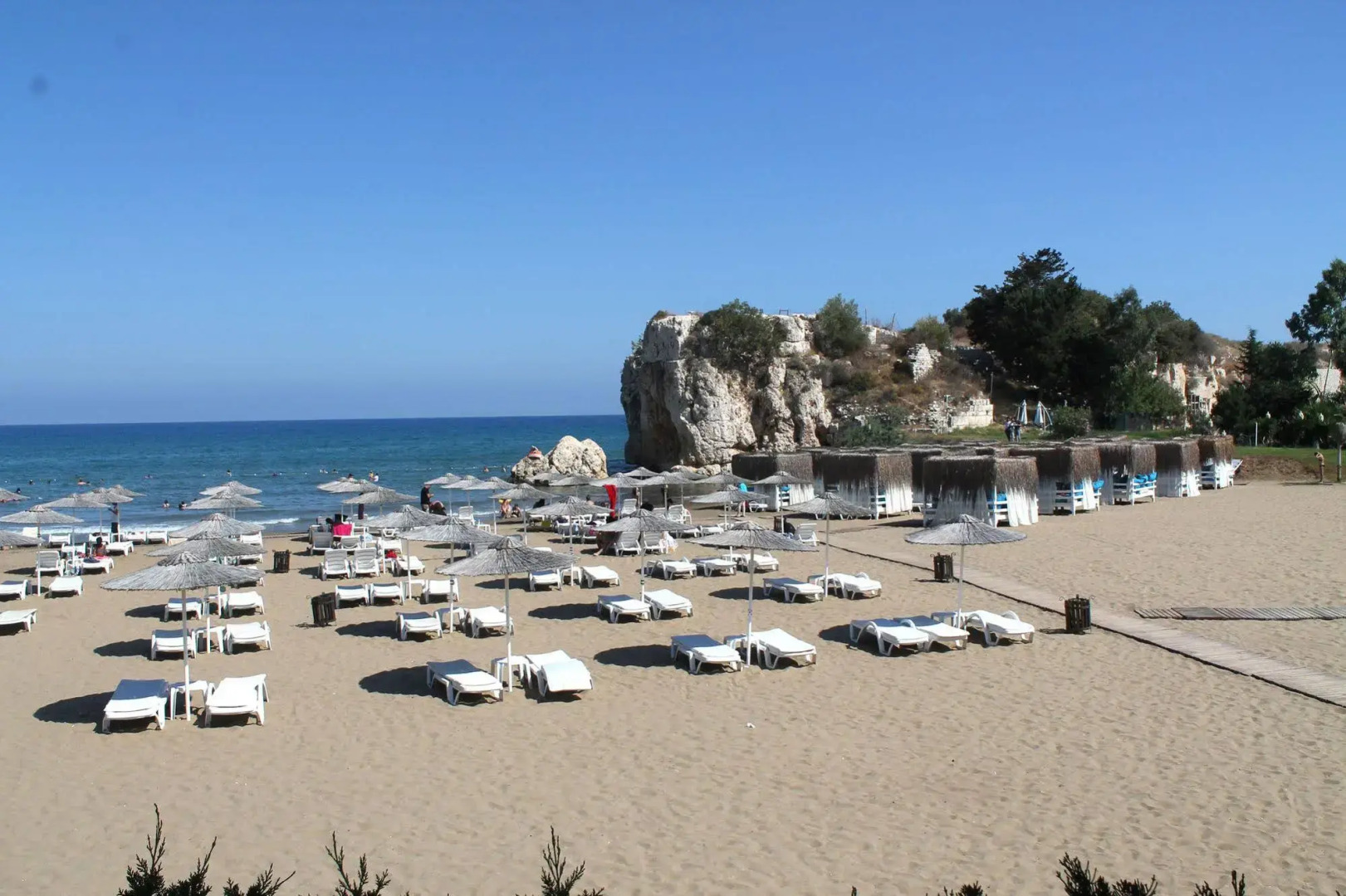 Mavi Beyaz Hotel Beach Club