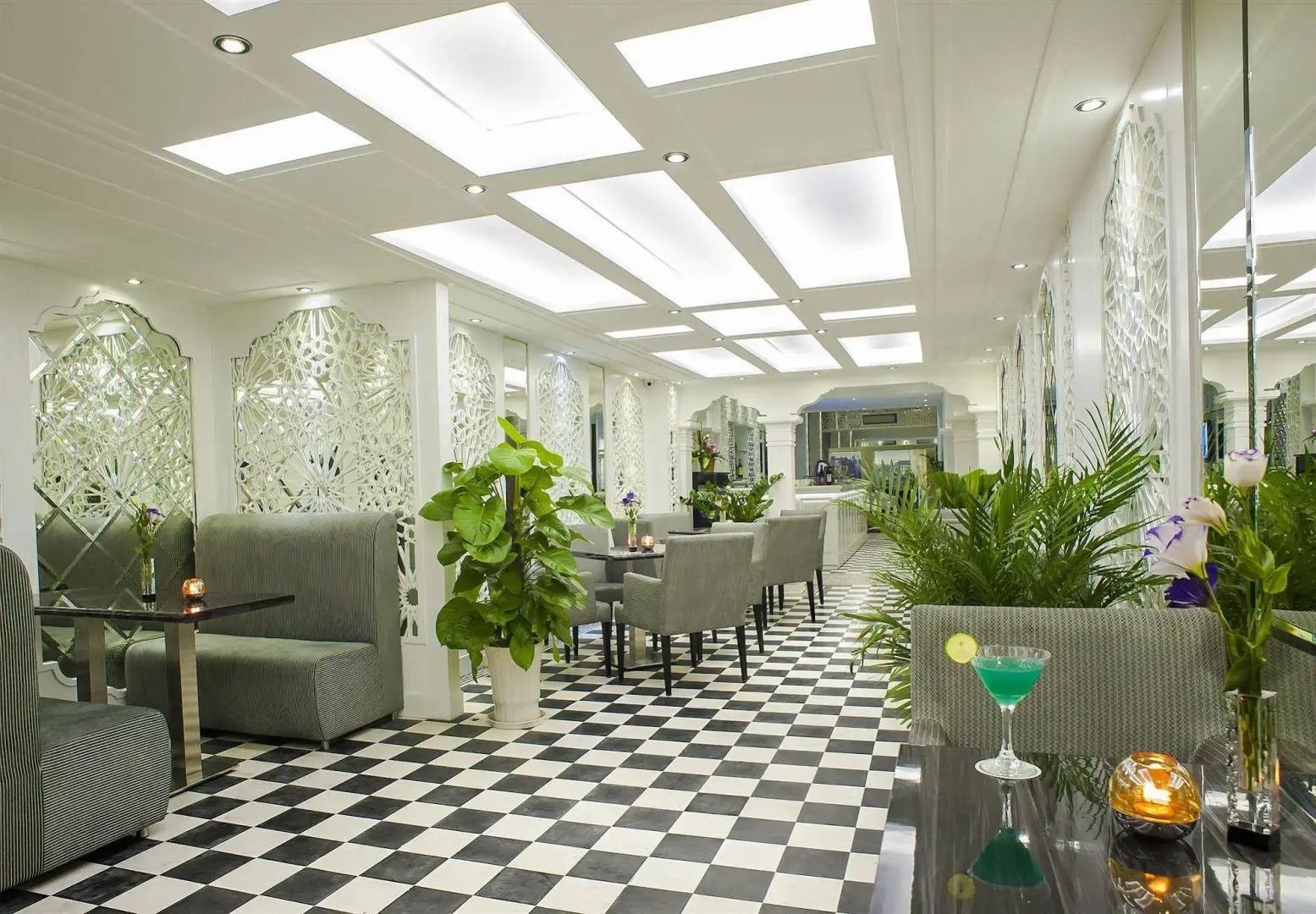 Minerva Church Hotel