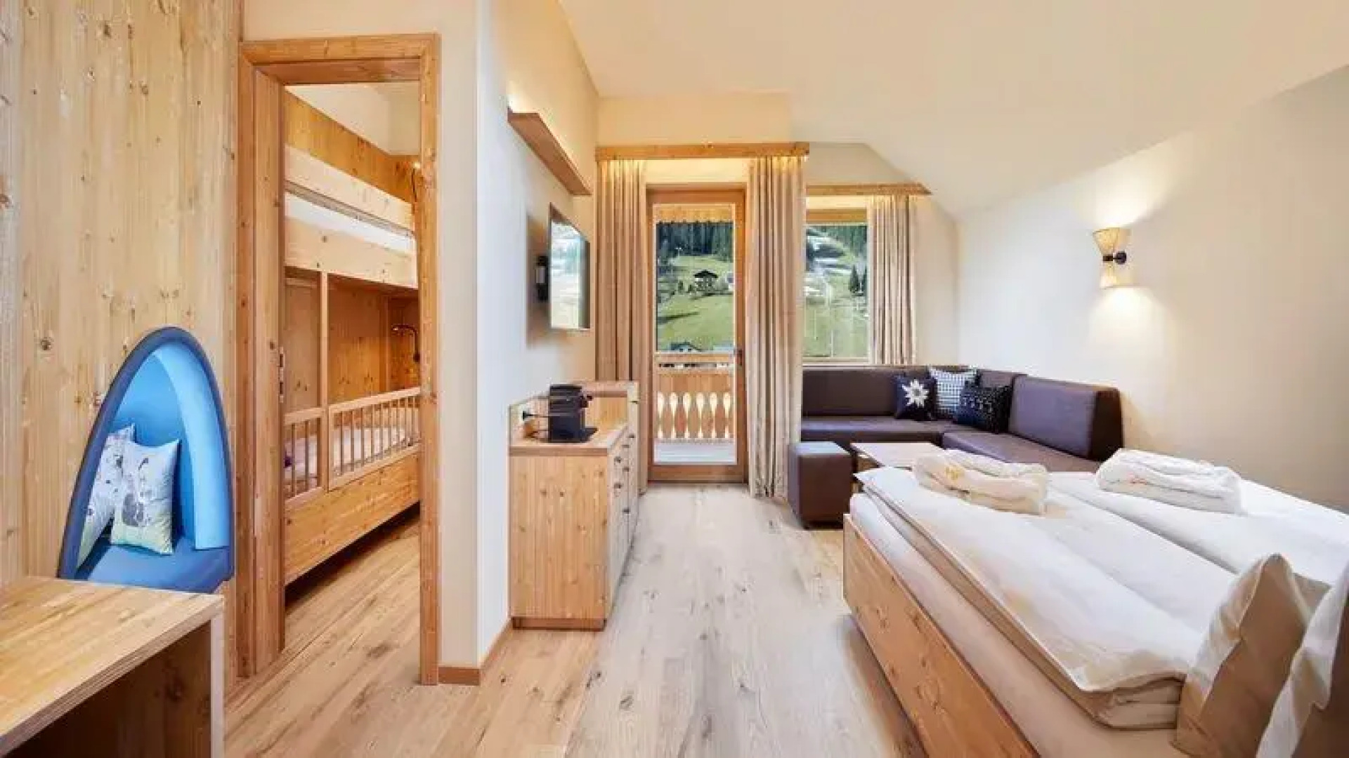 Leading Family Hotel  Resort Dachsteinknig