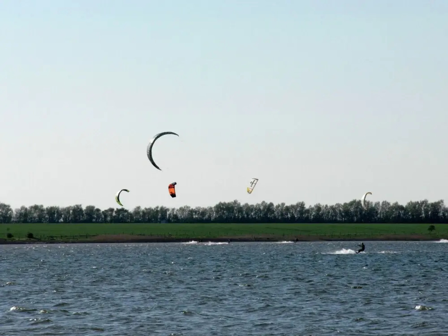 Luxurious Seaside Apartment in Pepelow