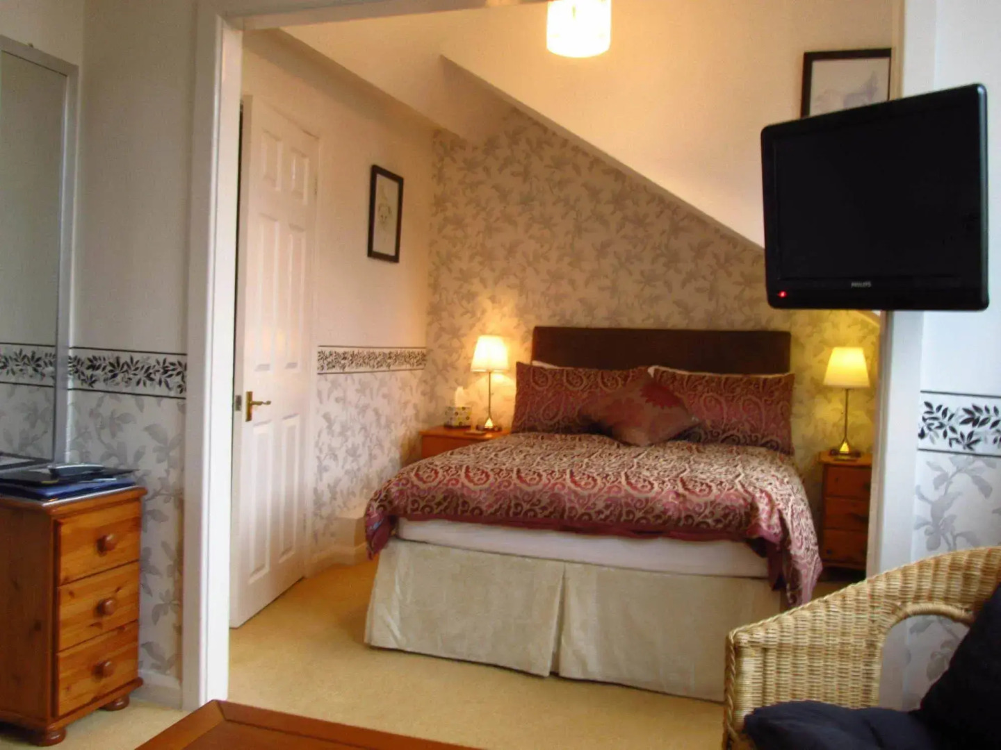 Broadlands Guest House