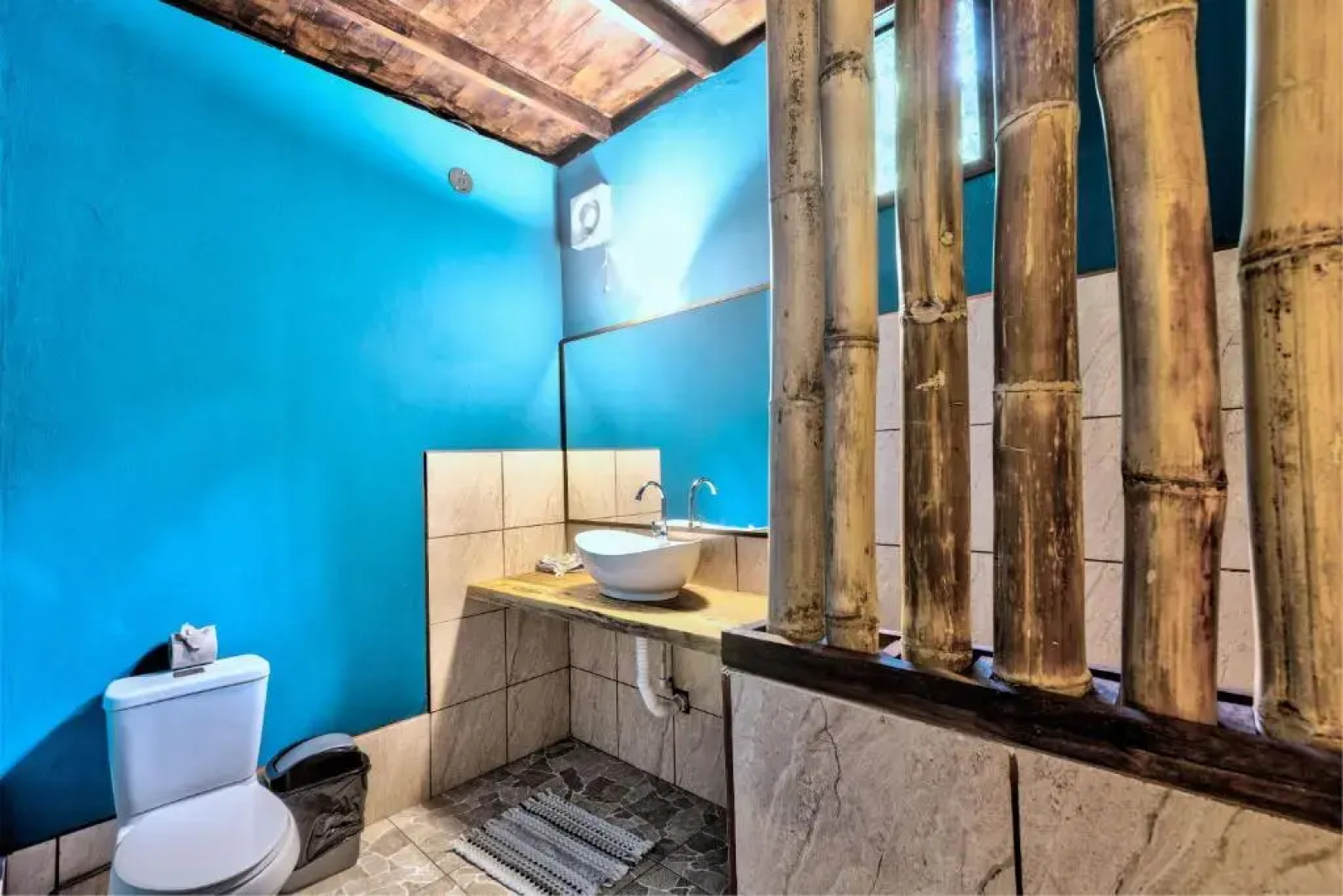 Playa 506 Beachfront Hostel