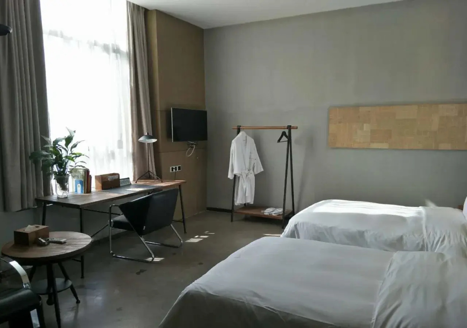 Time Tunnel Designer Hotel