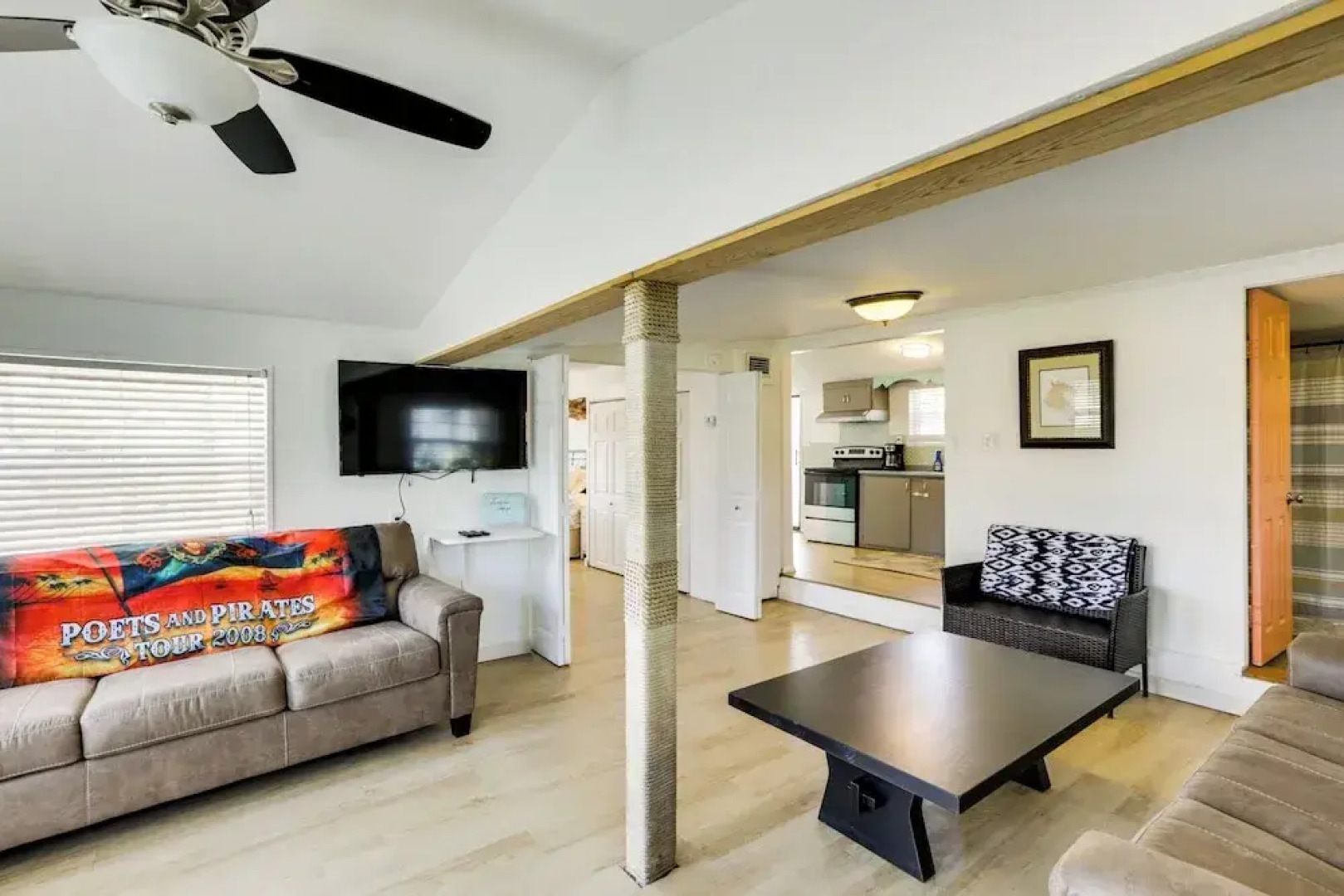 Walk to Pier & River: Dtwn Steinhatchee Escape!