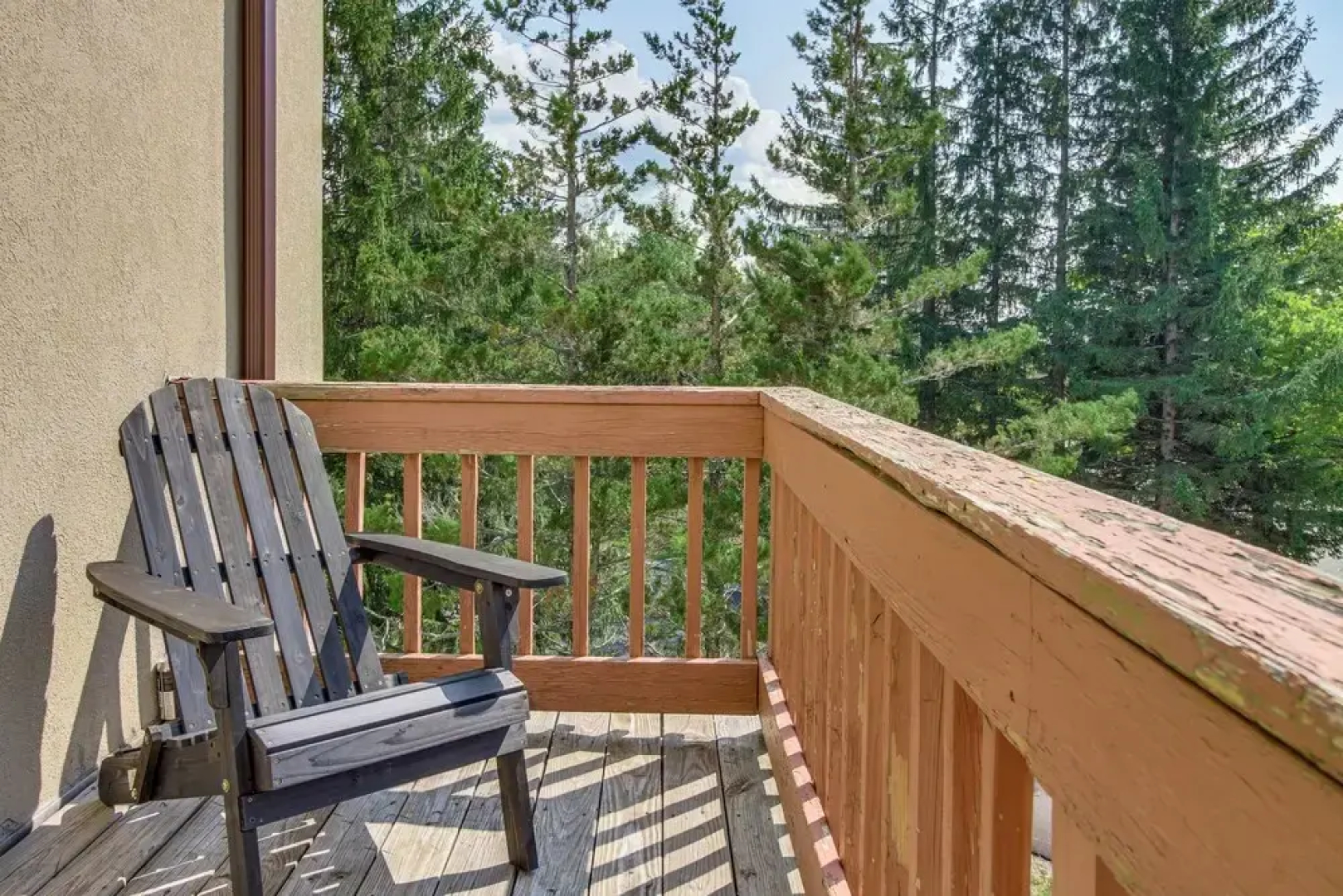 'bearfoot Apres' Mtn-view Condo < 1 Mi to Mt Snow!