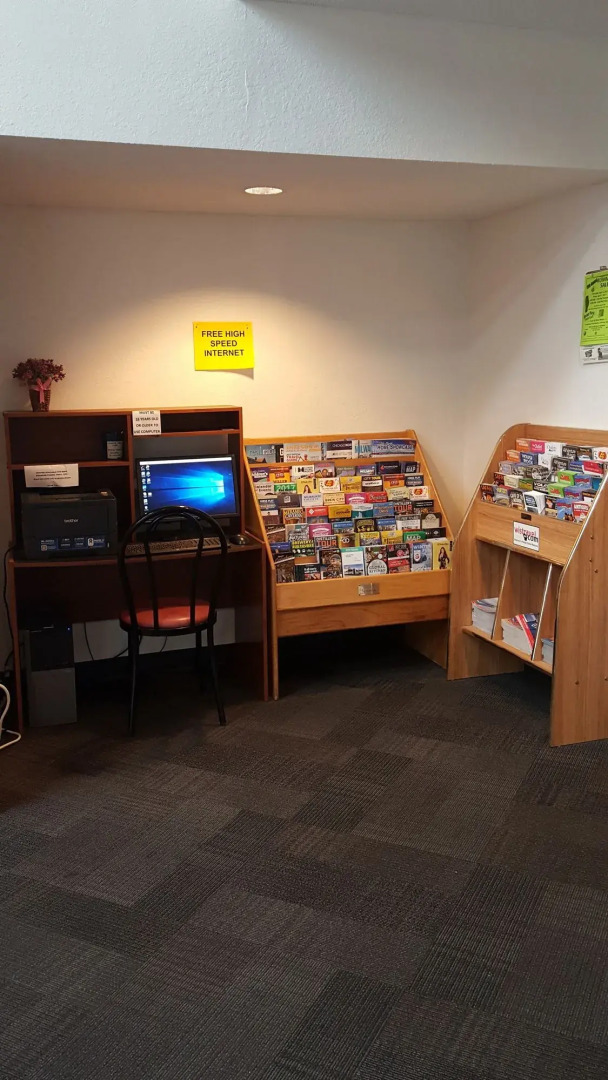 Motel 6 Saukville, WI