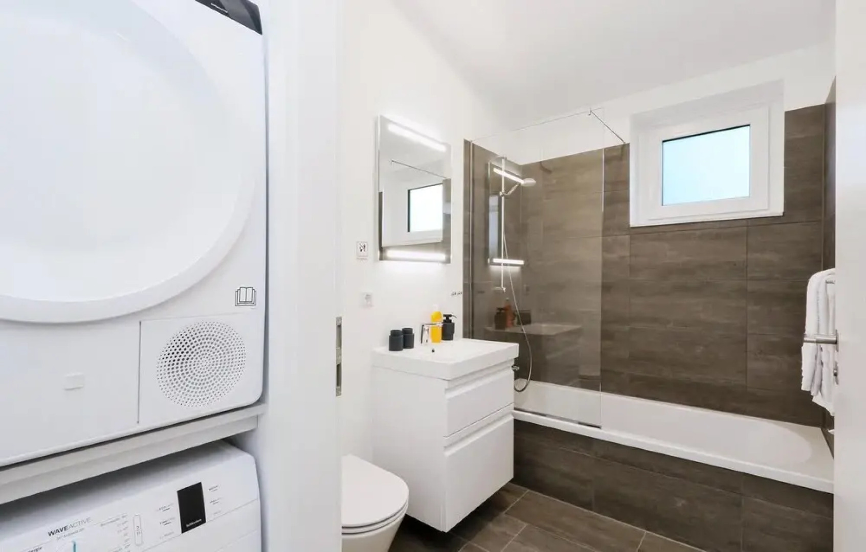 Stunning Home in Lembruch/dümmer See With 2 Bedrooms, Wifi and Indoor Swimming Pool