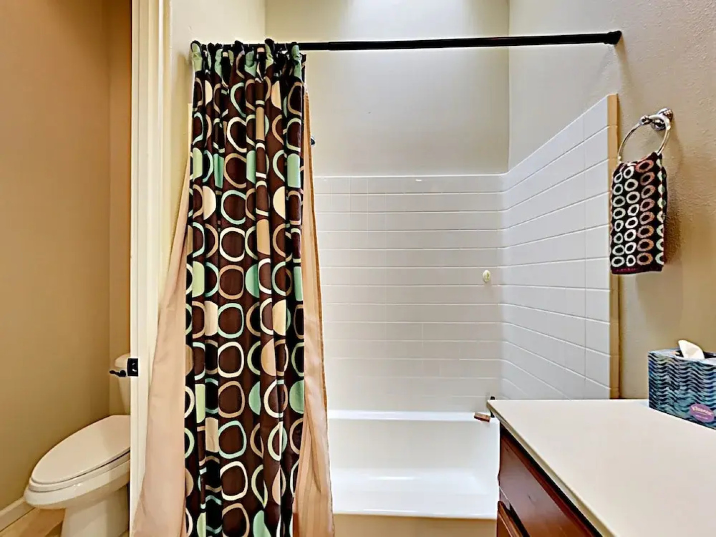 Mountain View La Quinta Stunner by RedAwning