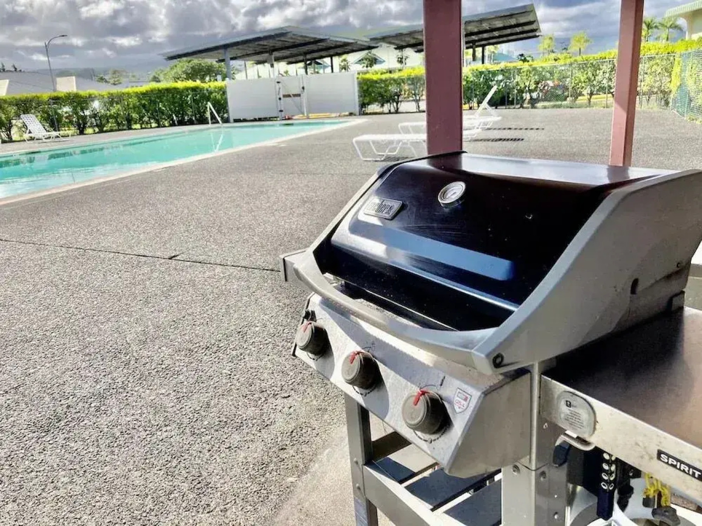 Stunning Views Best location in Hilo 2BR