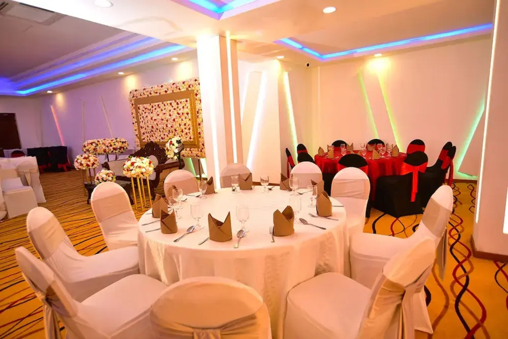 OYO 456 Owinmo Hotel & Reception Hall