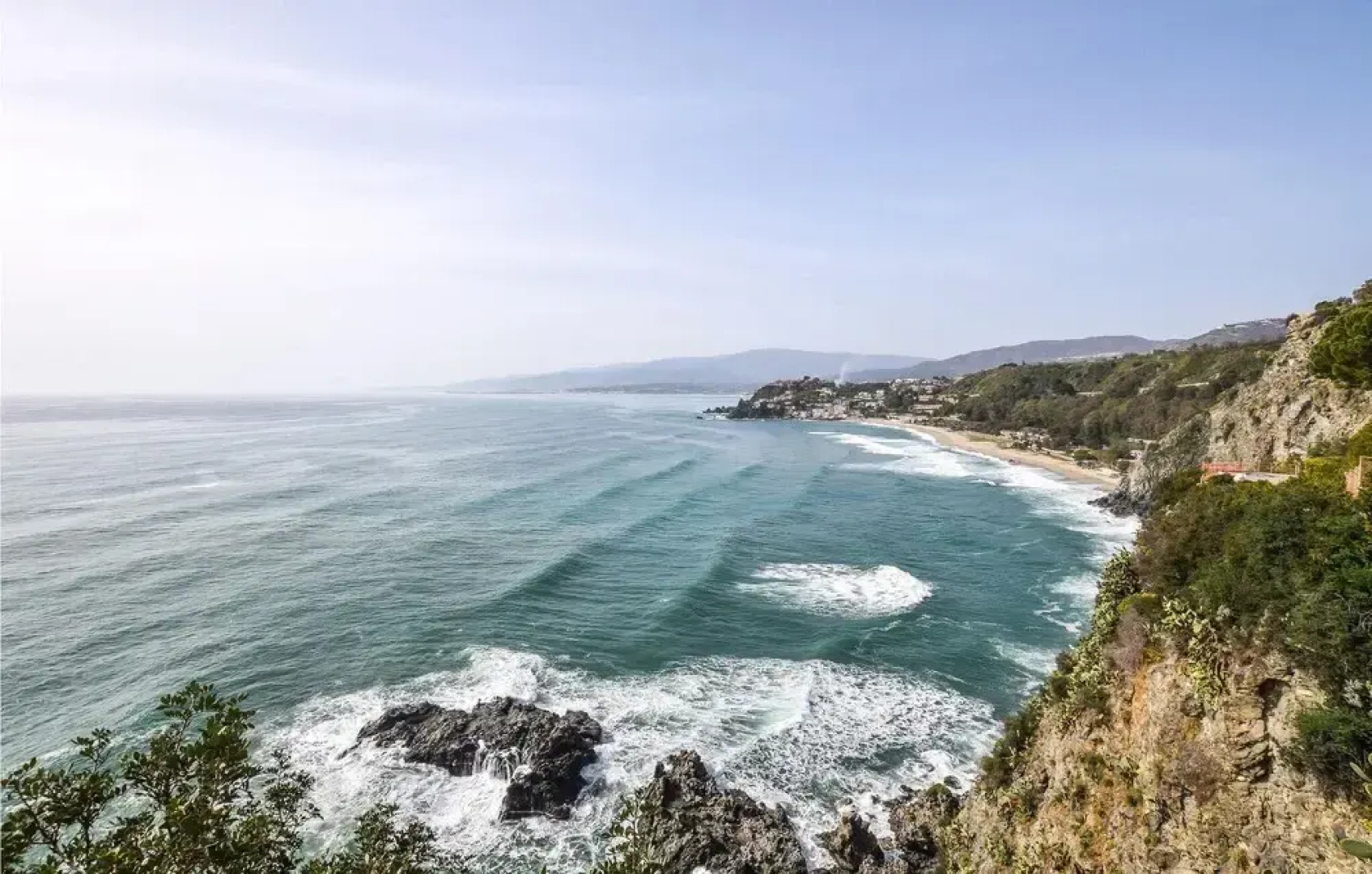 Nice Apartment in Isca Marina With 1 Bedrooms