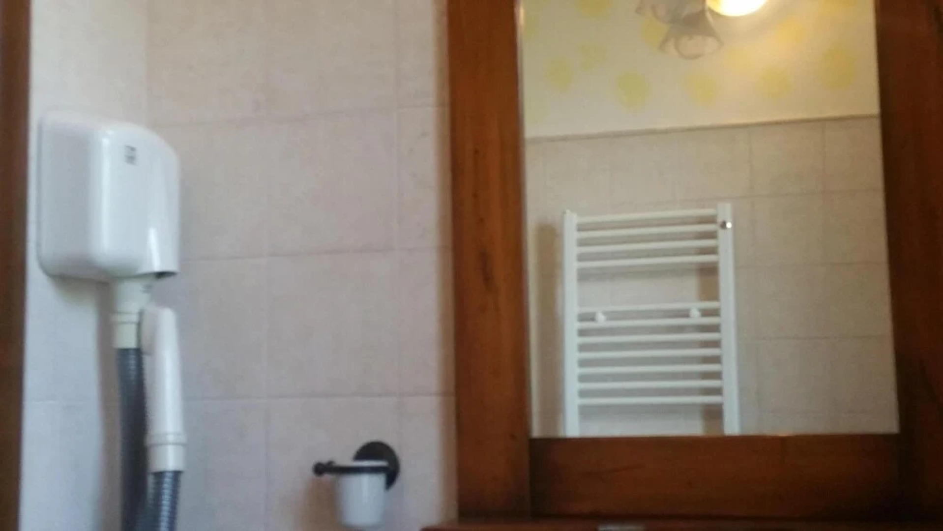 Mimosa Apartment in a No Kids Farm House