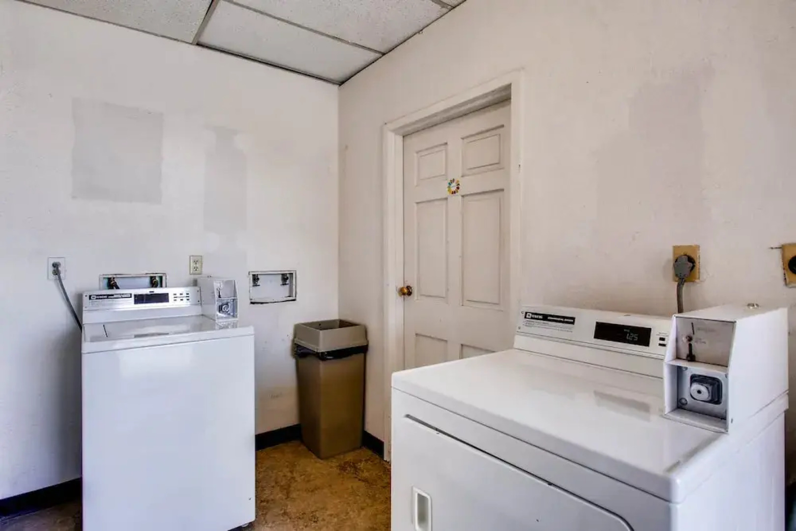 View Of Mt Crested Butte- 1 Br 1 Bedroom Condo - No Cleaning Fee! by RedAwning