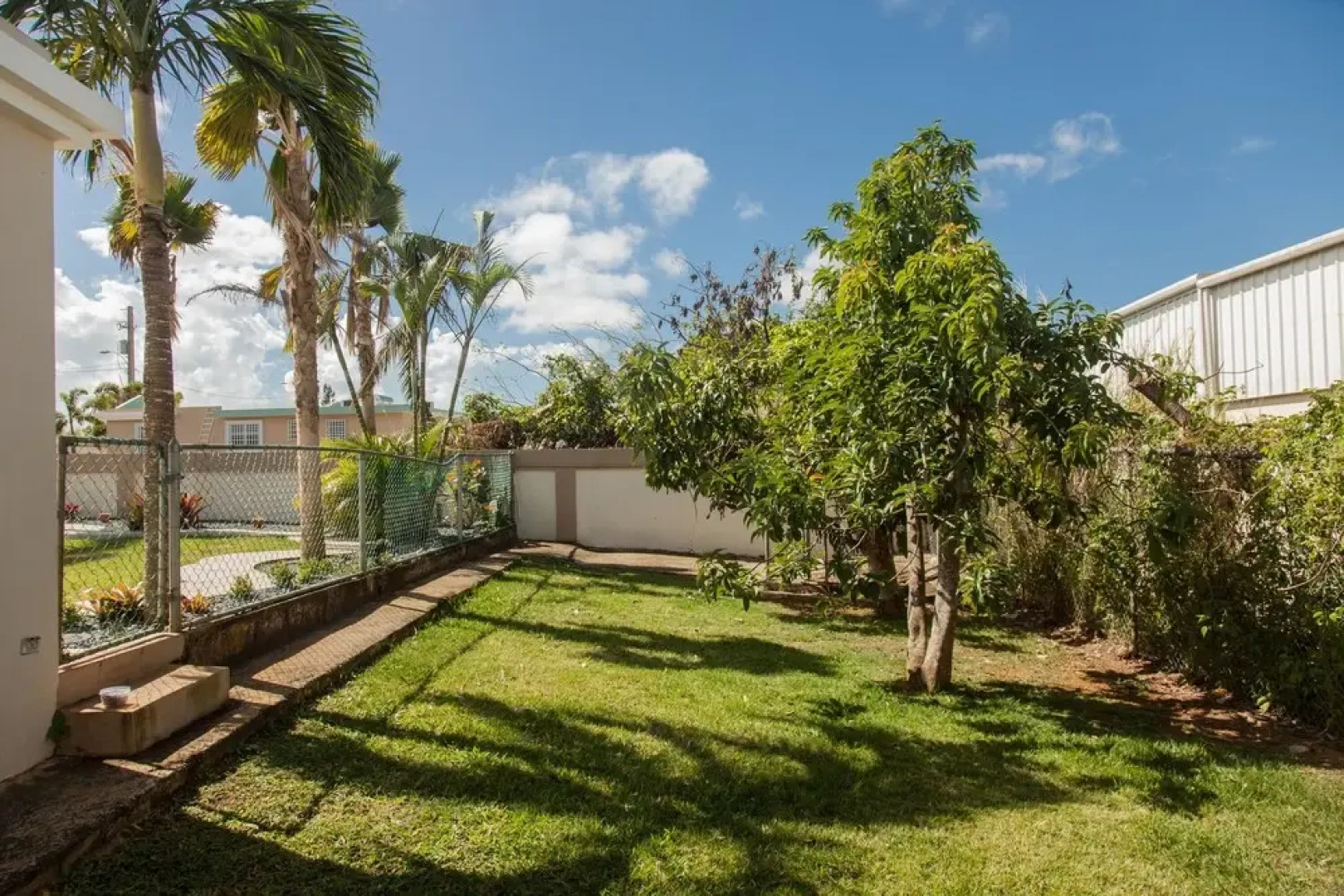 Big vacational house in Isabela