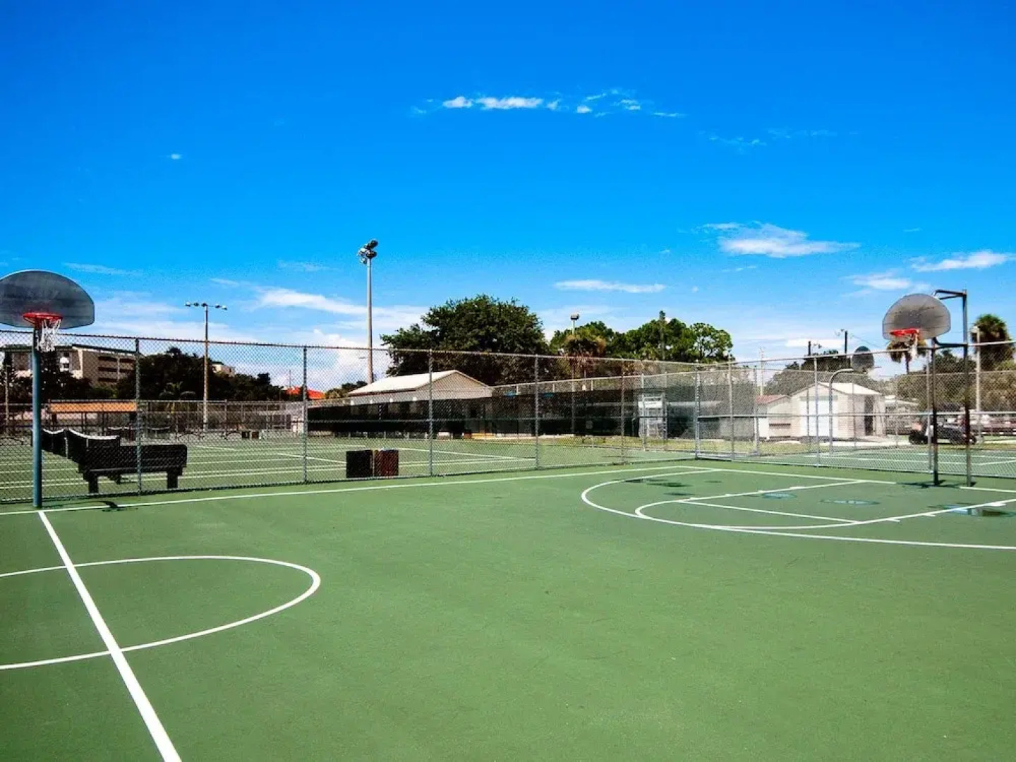 Venice Harbor 604 by Vtrips