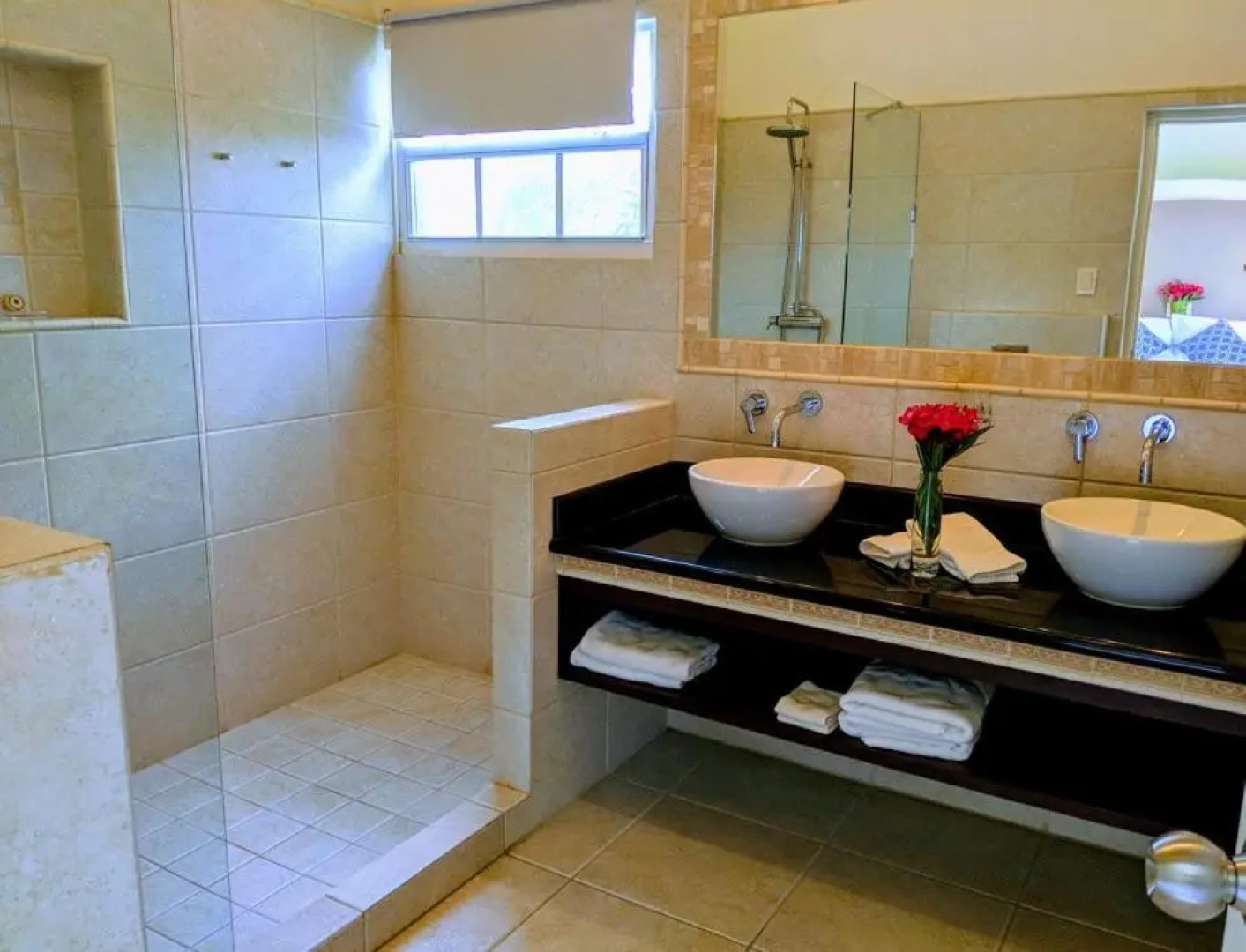 La Pura Vista Resort