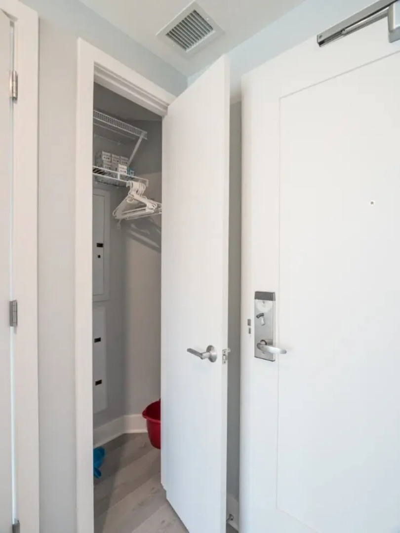 Global Luxury Suites at Woodmont Triangle South